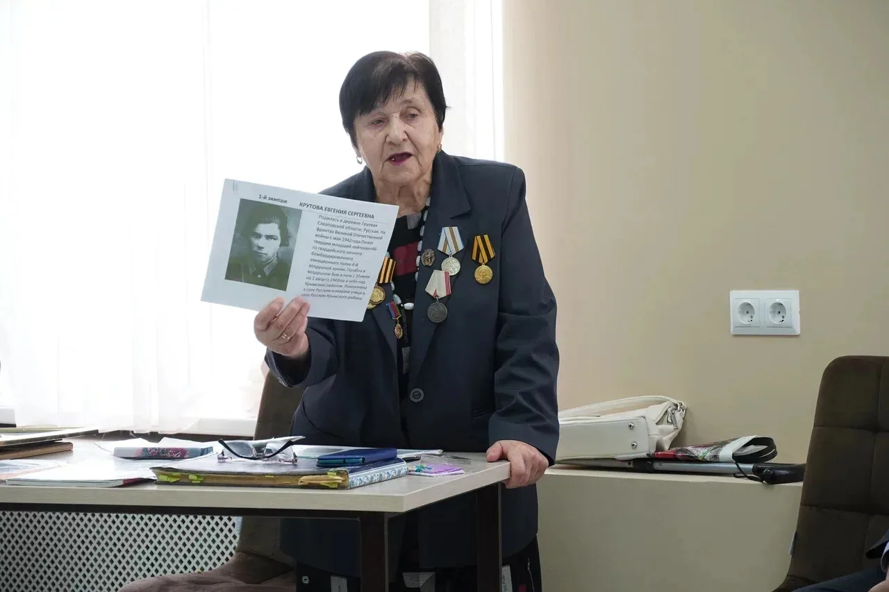 5 мая, в день 83-ей годовщины освобождения ст. Крымской от немецко-фашистских захватчиков  Юнармейцы