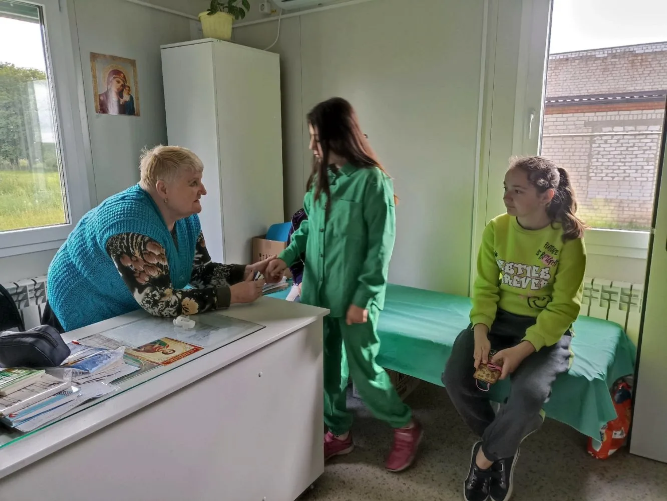 Коллектив Хмелевской основной школы сердечно благодарит за бесценный труд, верность про...