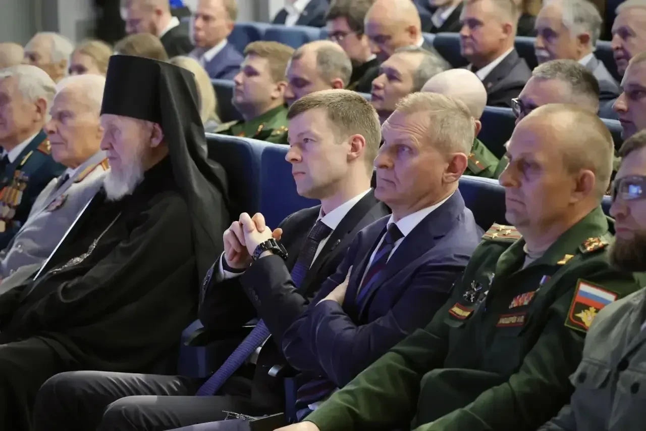 В Балашихе дан старт окружных форумов «Доверие» Единой России   Форум «Доверие» прошёл в культурно-д