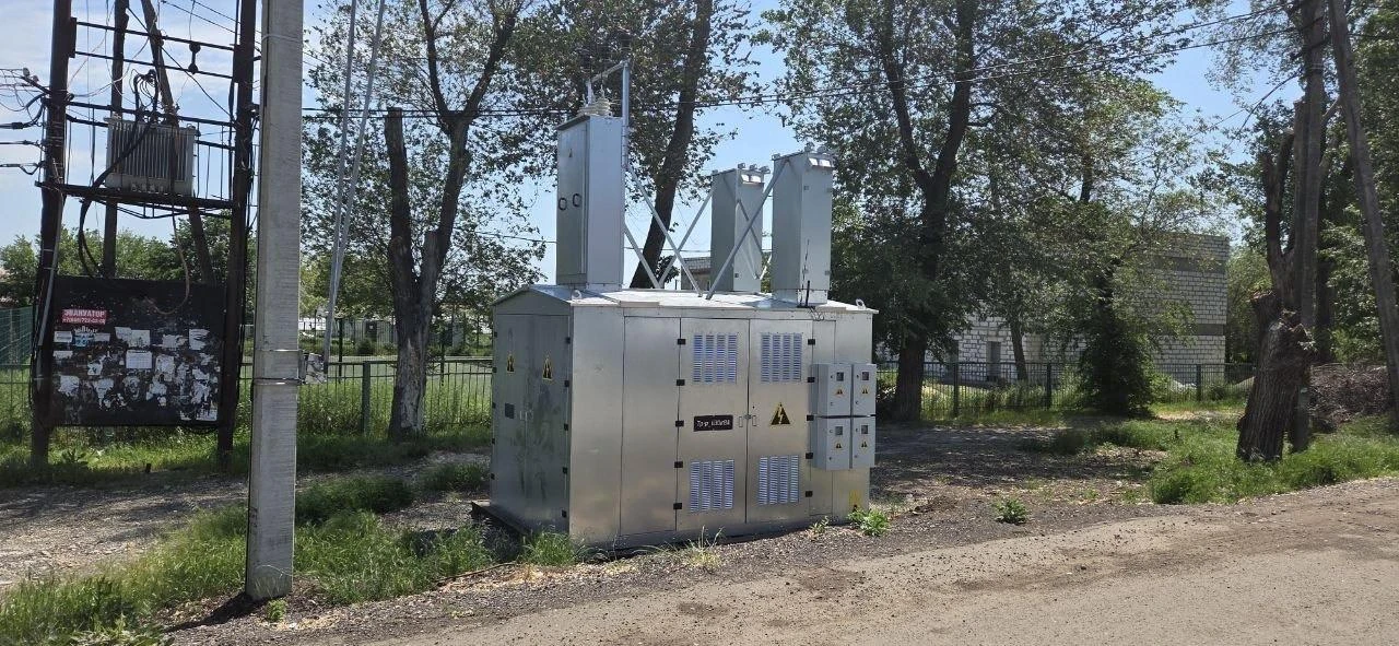 Виноградненская школа в небольшом селе Новоазовского округа – одна из тех, что пострада...