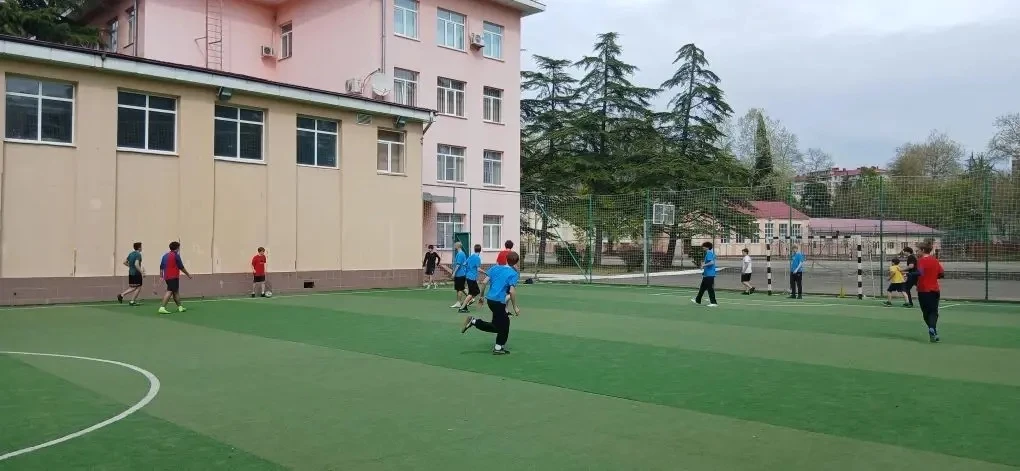 Завершили наш весенний турнир по футболу! Команды  9-11 классов сражались очень «жарко»💪 🥳1 место-10