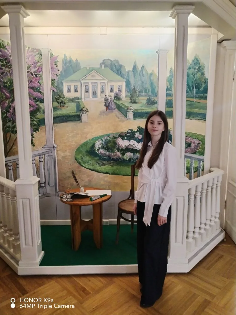 Итоги конкурса художественного чтения «Здесь моя тяга земная»  Ученица 8Б класса Громова Юлия под ру