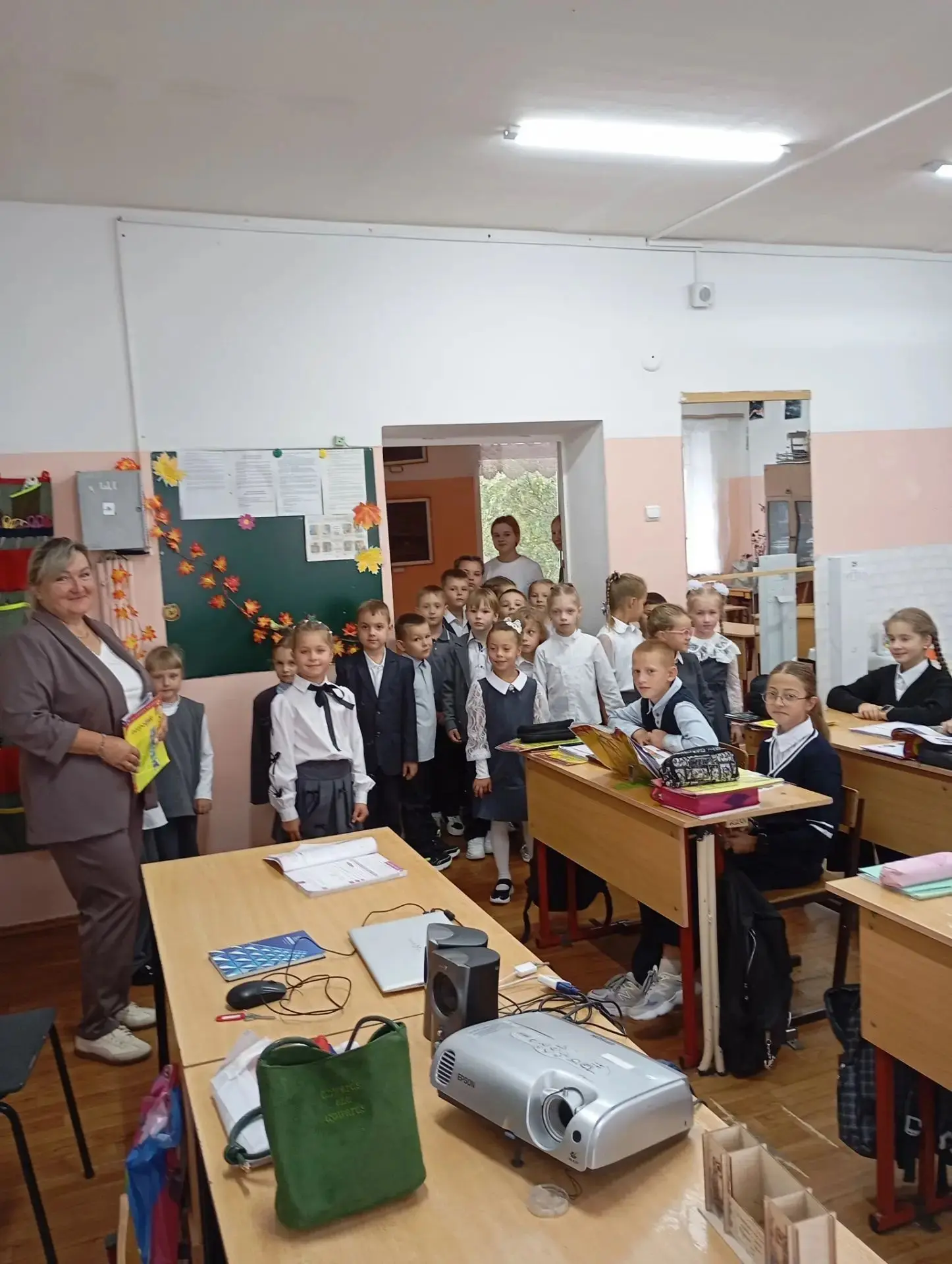 Первое путешествие по школьной стране! 🎒✨