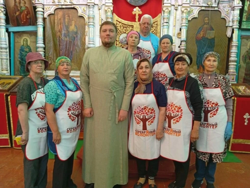 «Серебряные» волонтеры из отряда «Серебряный десант» Красногвардейского комплексного це...