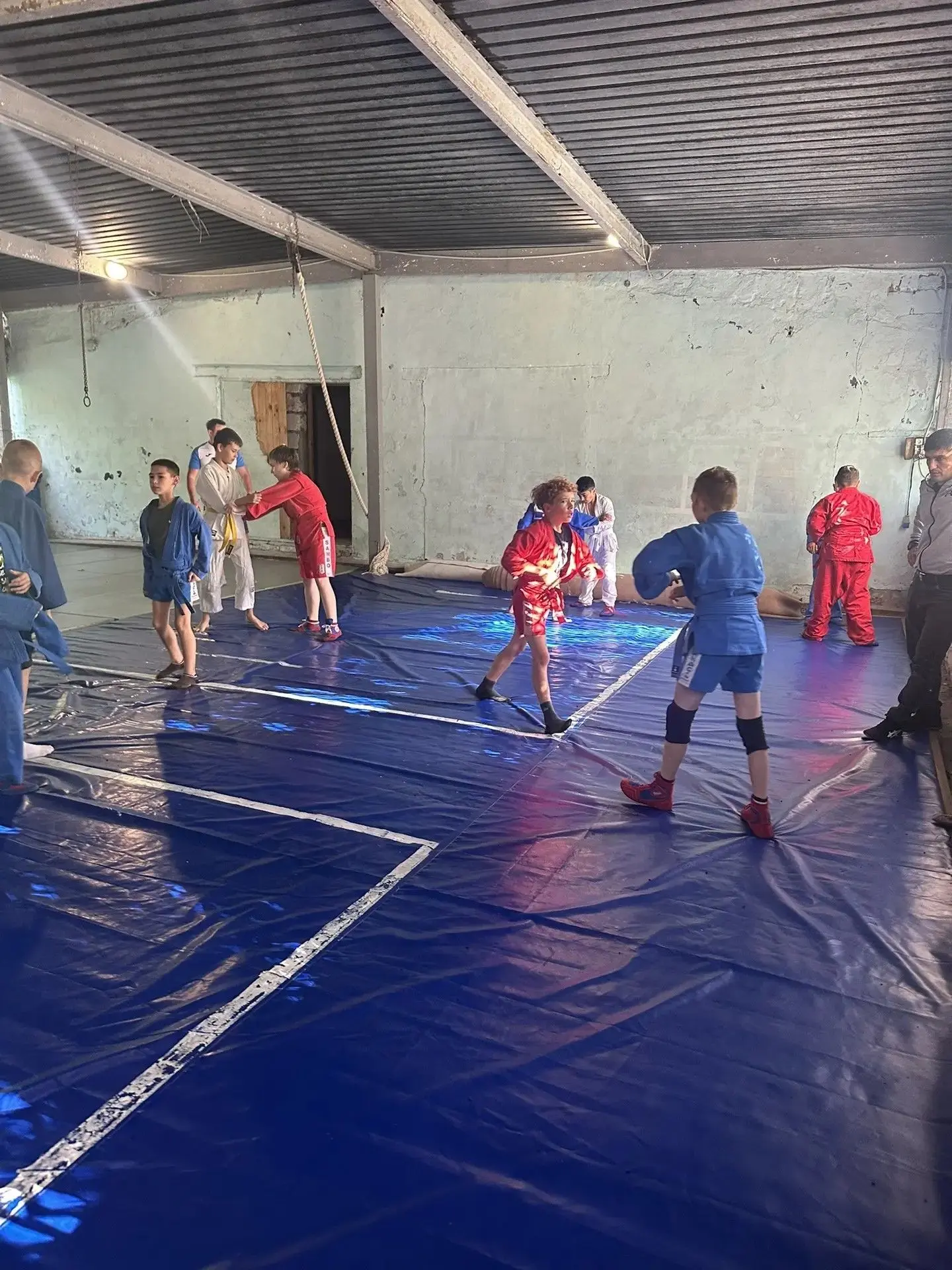 Спорт и добро: как ребята совмещают тренировки с волонтерством