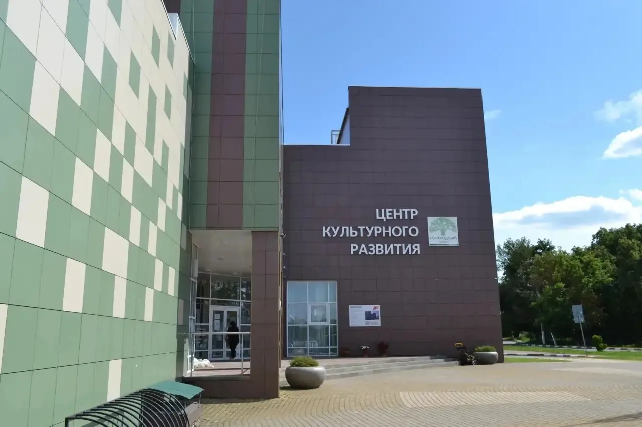 Капитальный ремонт ЦКР в Пушкарном продолжается