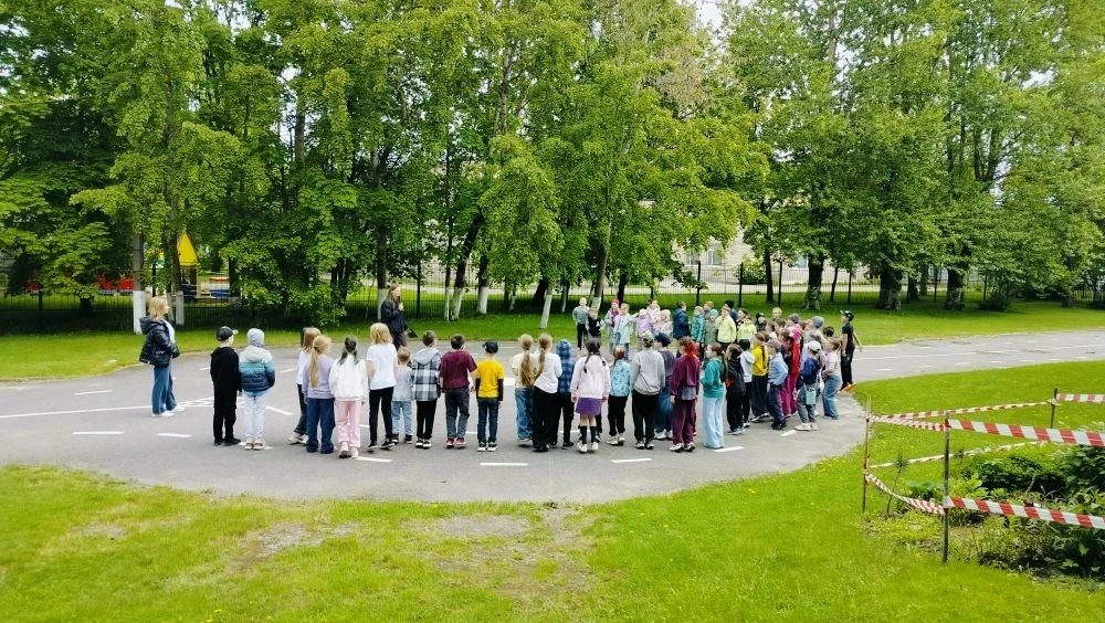 🌞 Первый день лета является по совместительству ещё и очень важным праздником — Днём защиты детей! 