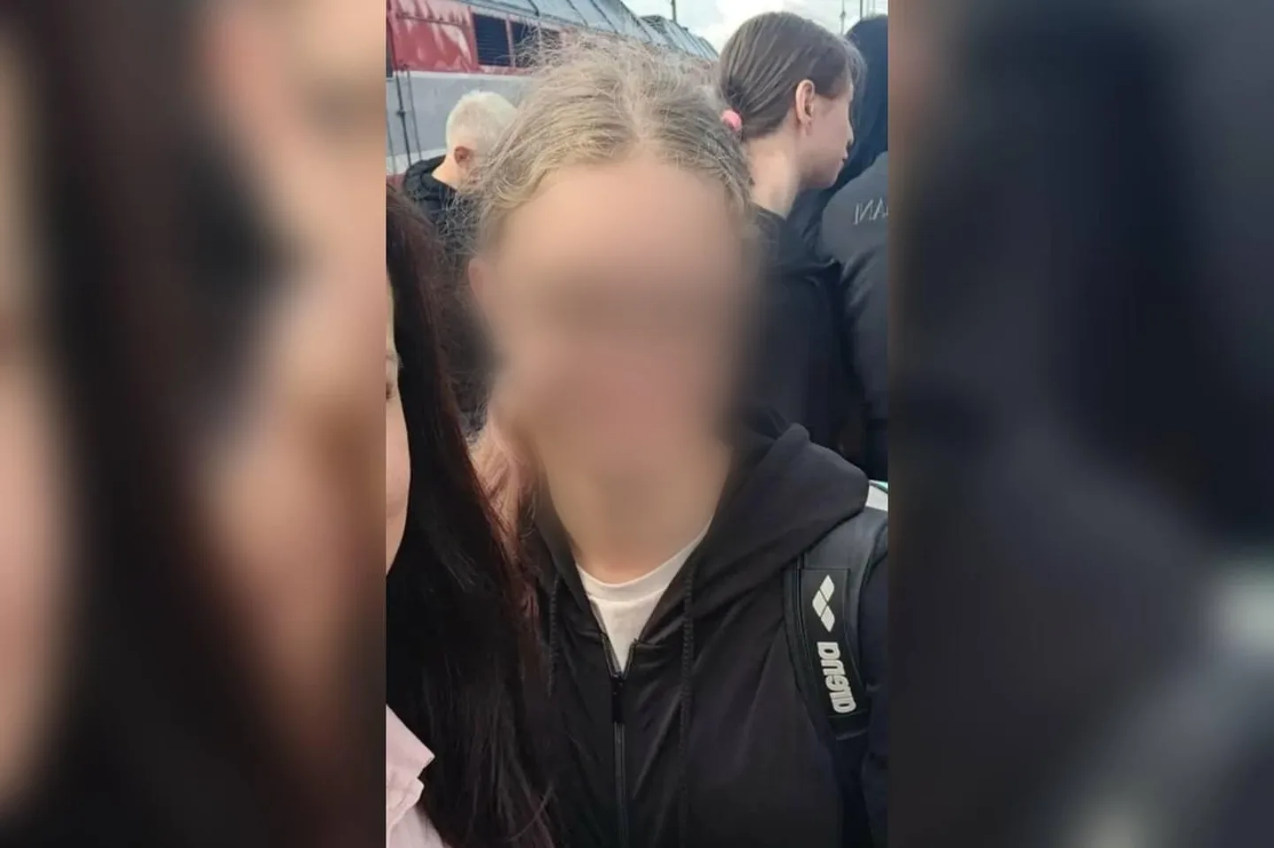 12-летняя петербурженка сбежала из дома после бассейна из-за двойки