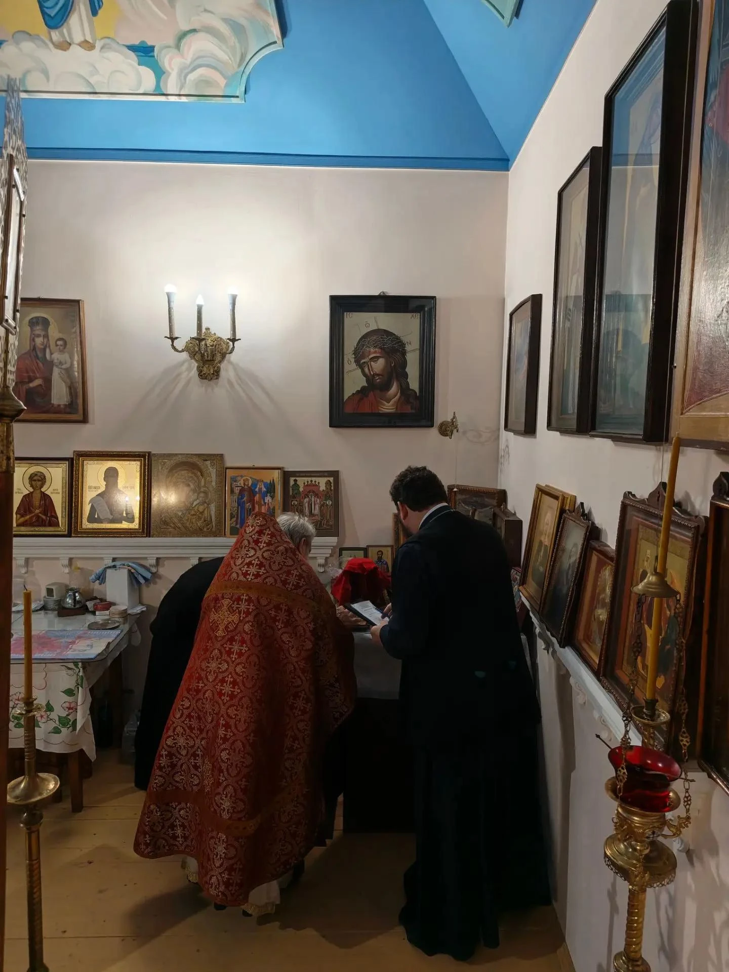 Благочинный Ялтинского церковного округа посетил храмы благочиния с рабочим визитом