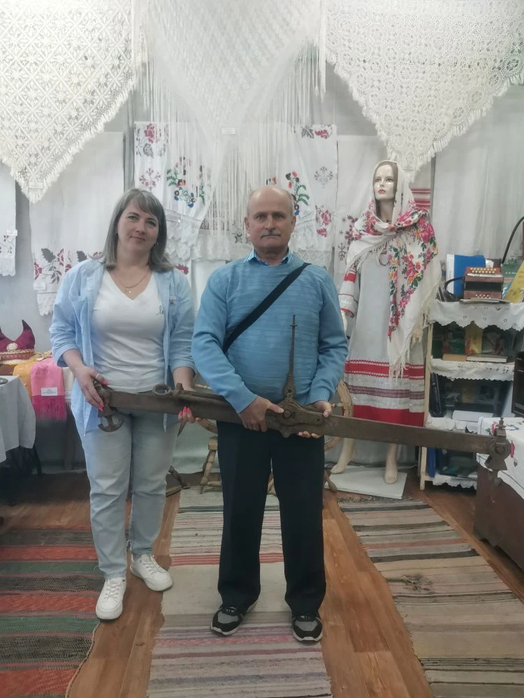Сегодня коллекция нашего музея пополнилась интересным экспонатом. Это амбарные весы, ко...
