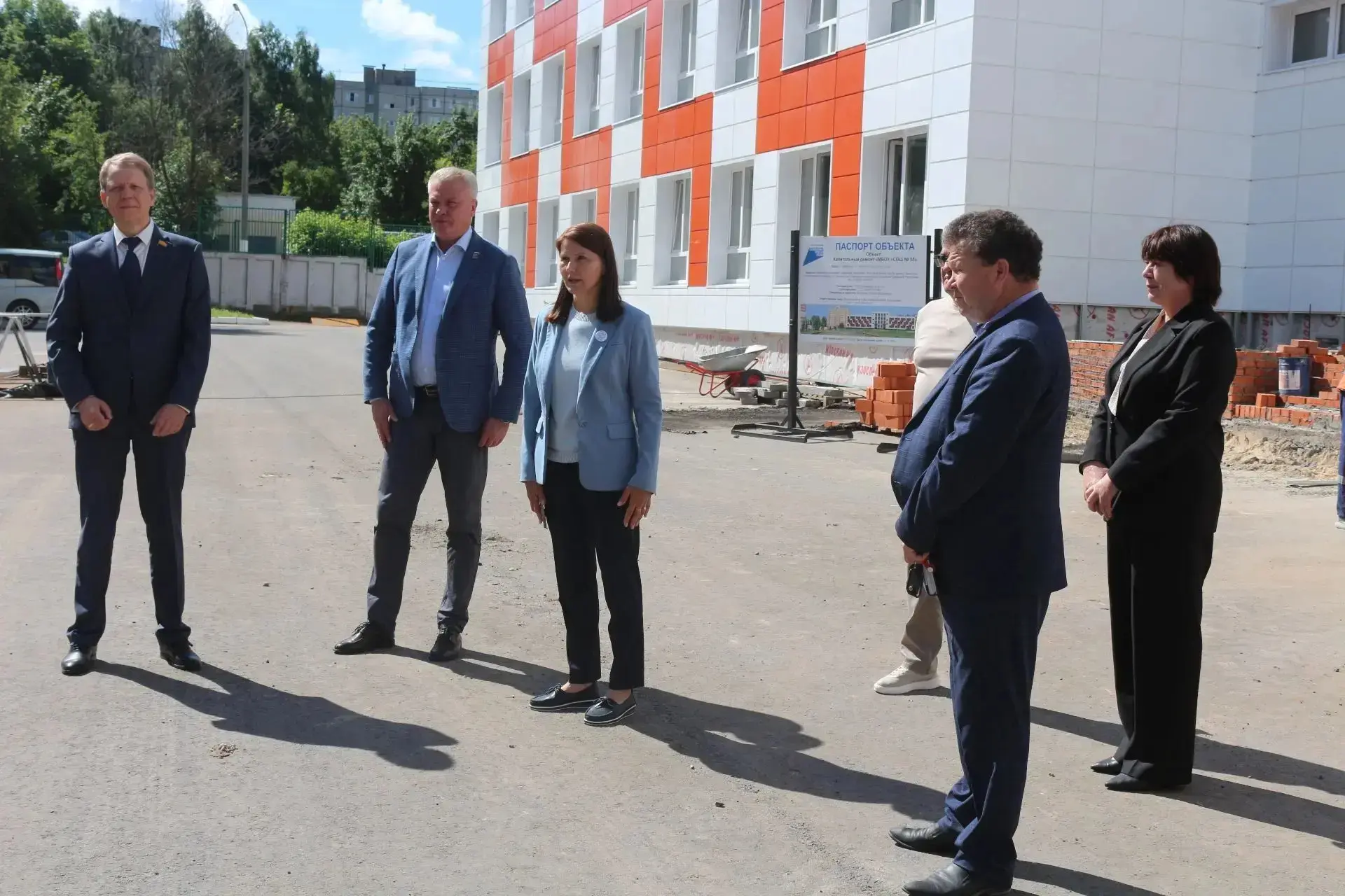 Капитальный ремонт школ - 2026 продолжается

В столице Чувашии проходит капитальный ремонт 16 школ. 