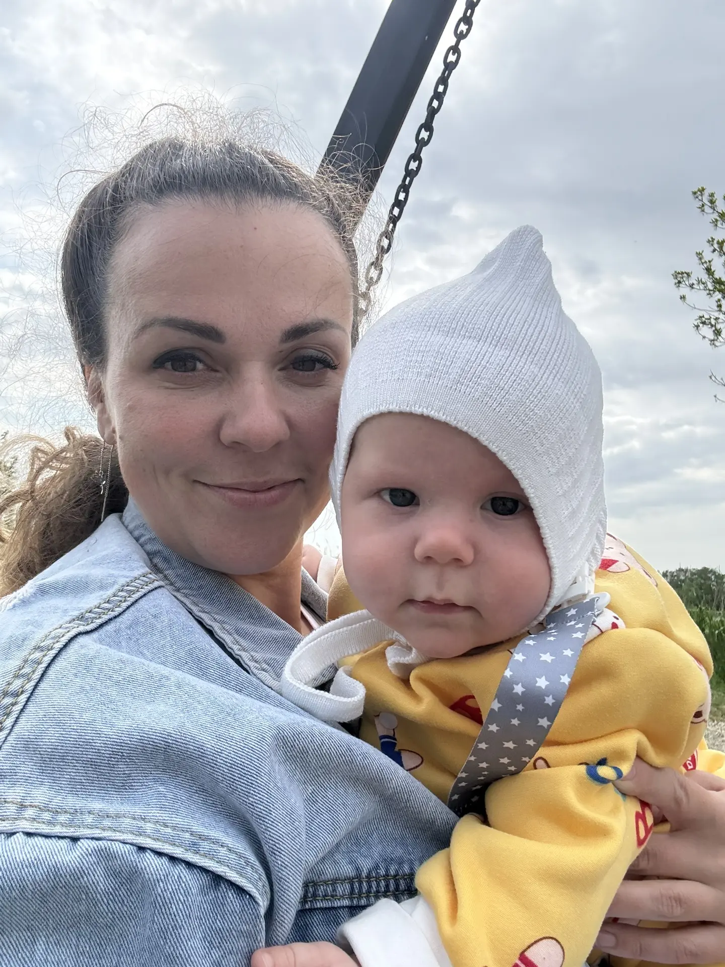 Мы катаемся , гуляемся , папа щас с яйцами доделает дела и сказал пойдём гулять 😊