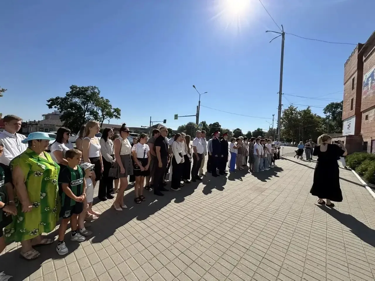 Сегодня, 22 августа 2026 года, у здания администрации Новокубанского городского поселен...