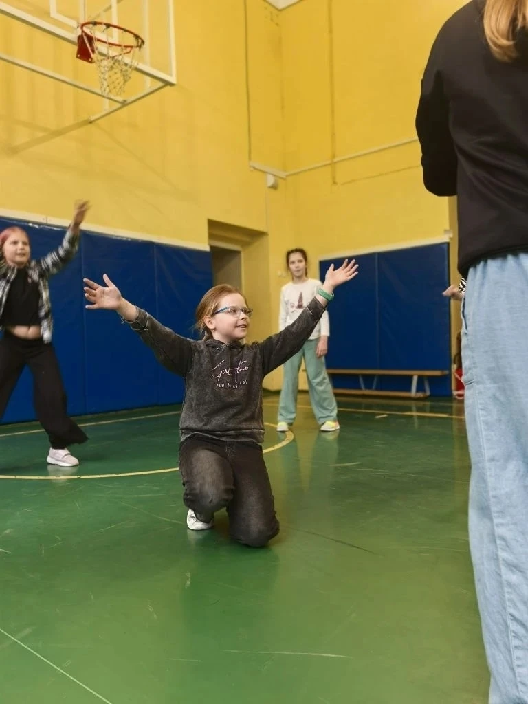 🌼ДЕНЬ 4
Спорт – это жизнь. Это лёгкость движения.
Спорт вызывает у всех уважение.
Спорт продвигает 