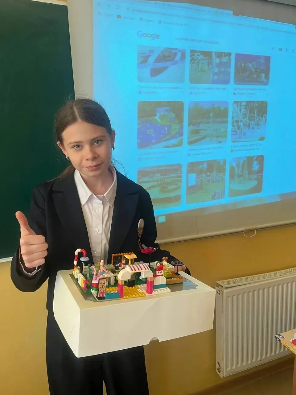 Герасимова Арина, учащаяся 7а класса нашей школы, стала победителем Всероссийского конкурса " Строит