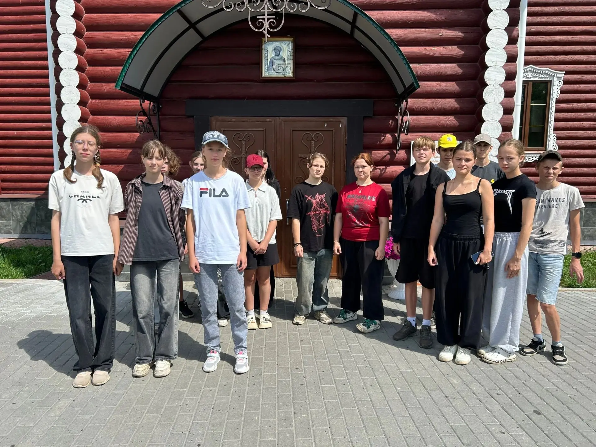 🇷🇺🧹 День добрых и важных дел: труд с душой и сердцем! ❤️

Сегодня ребята ЛТО «Высшая лига» с само