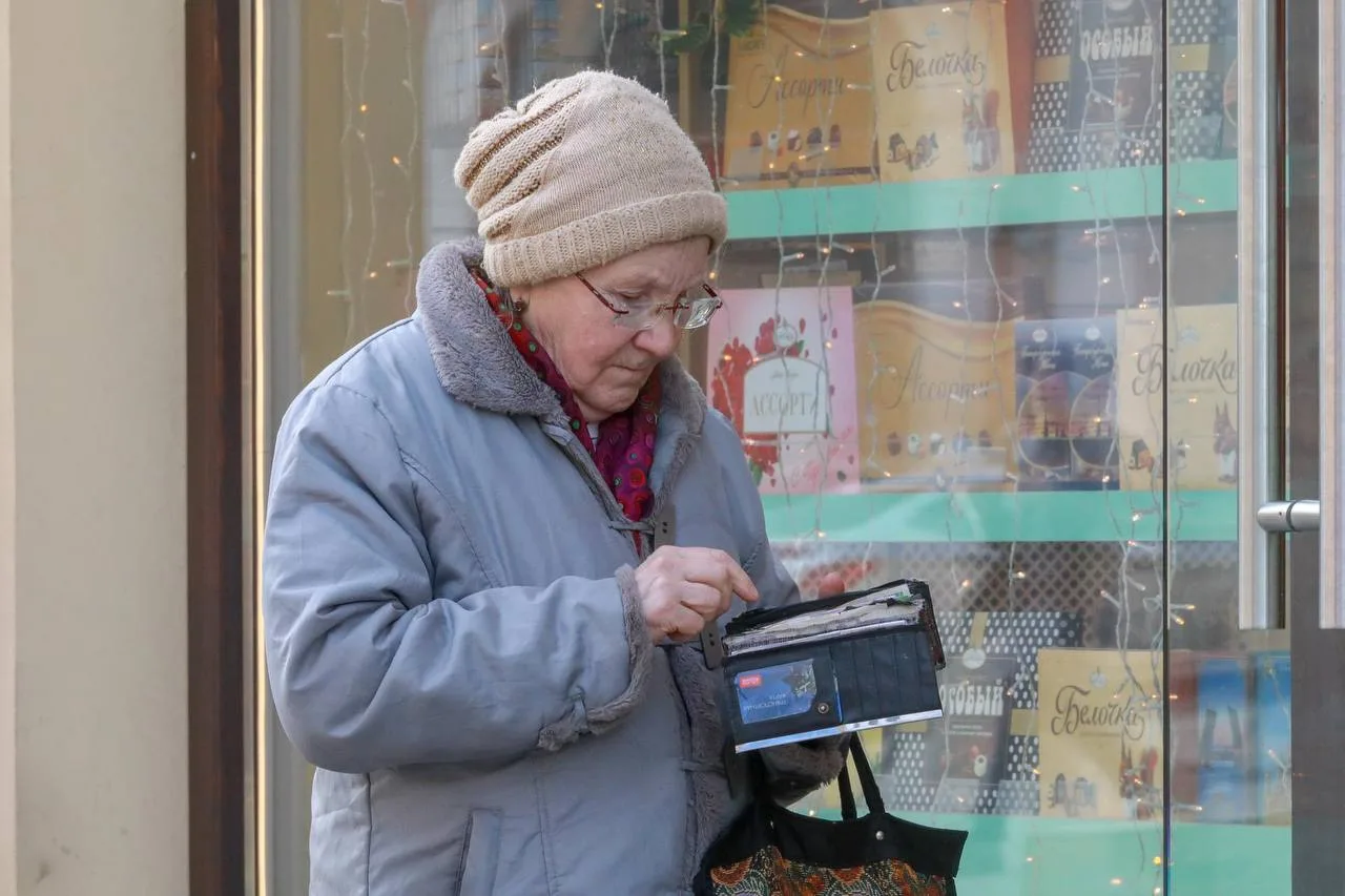Человек получит пенсию свыше 40 тыс. рублей, если наберёт нужное количество пенсионных ...