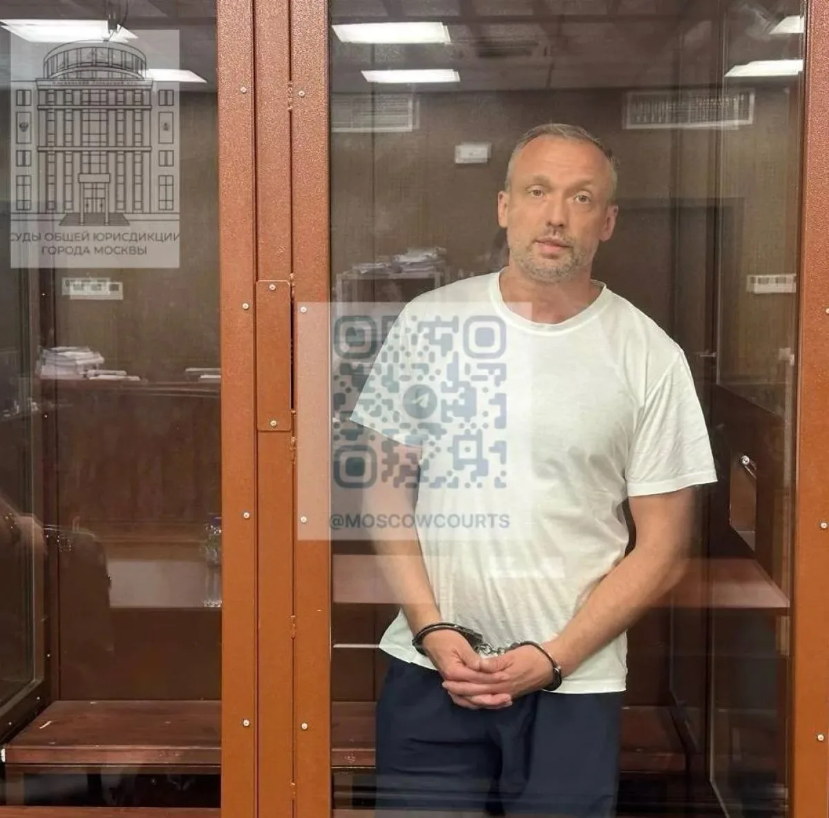 Владимирскому вице-губернатору Александру Ремиге продлили арест
https://newsvladimir.ru/fn_1886175.h
