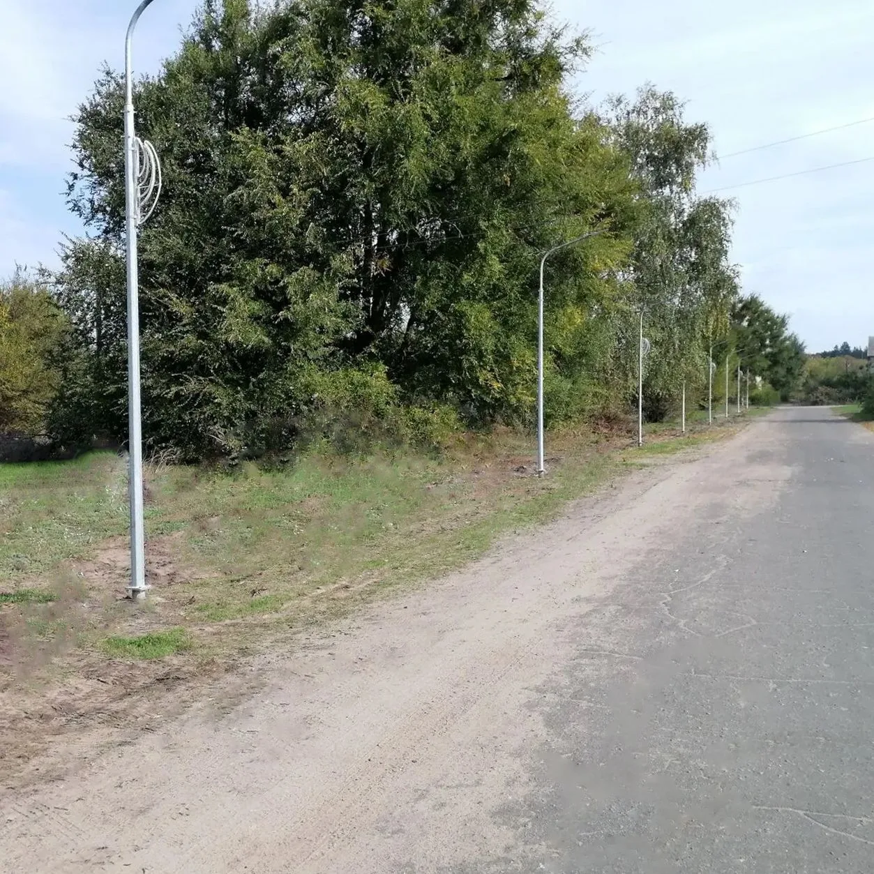 Светлая «Дорога Памяти»: в Есипово завершен важный этап благоустройства