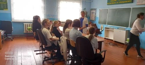 07.05.2026 г. в МКОУ СОШ с. Максимовка состоялась встреча с клиническим психологом, экспертом Дальне
