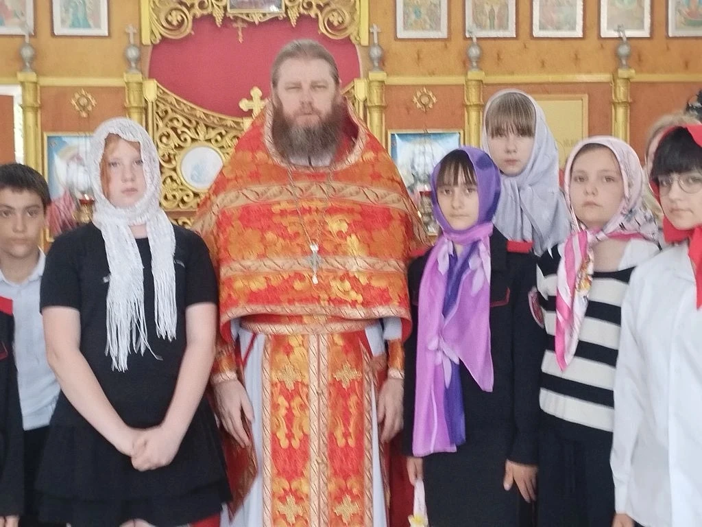 ✨ Сегодня ученики 6 класса МБОУ СОШ 11 им. А. В. Кривоноса, посетили храм в селе Свобод...