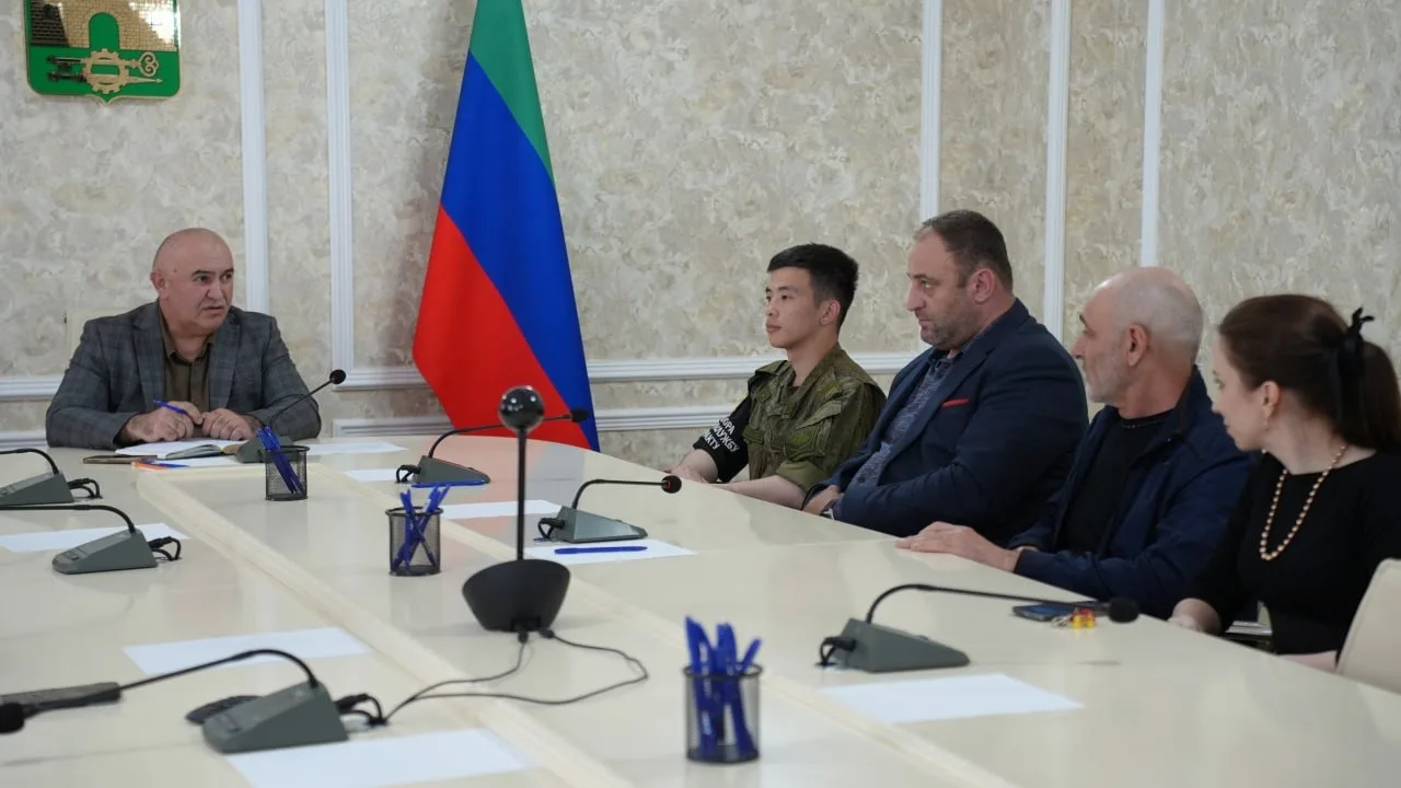 В Хасавюрте состоялось заседание рабочей группы по вопросам привлечения граждан на контрактную служб