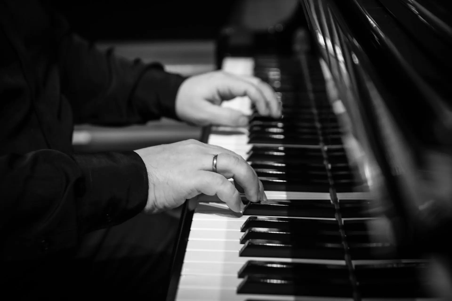 🎹 25 октября — «Концерт за кулисами. Диалоги»