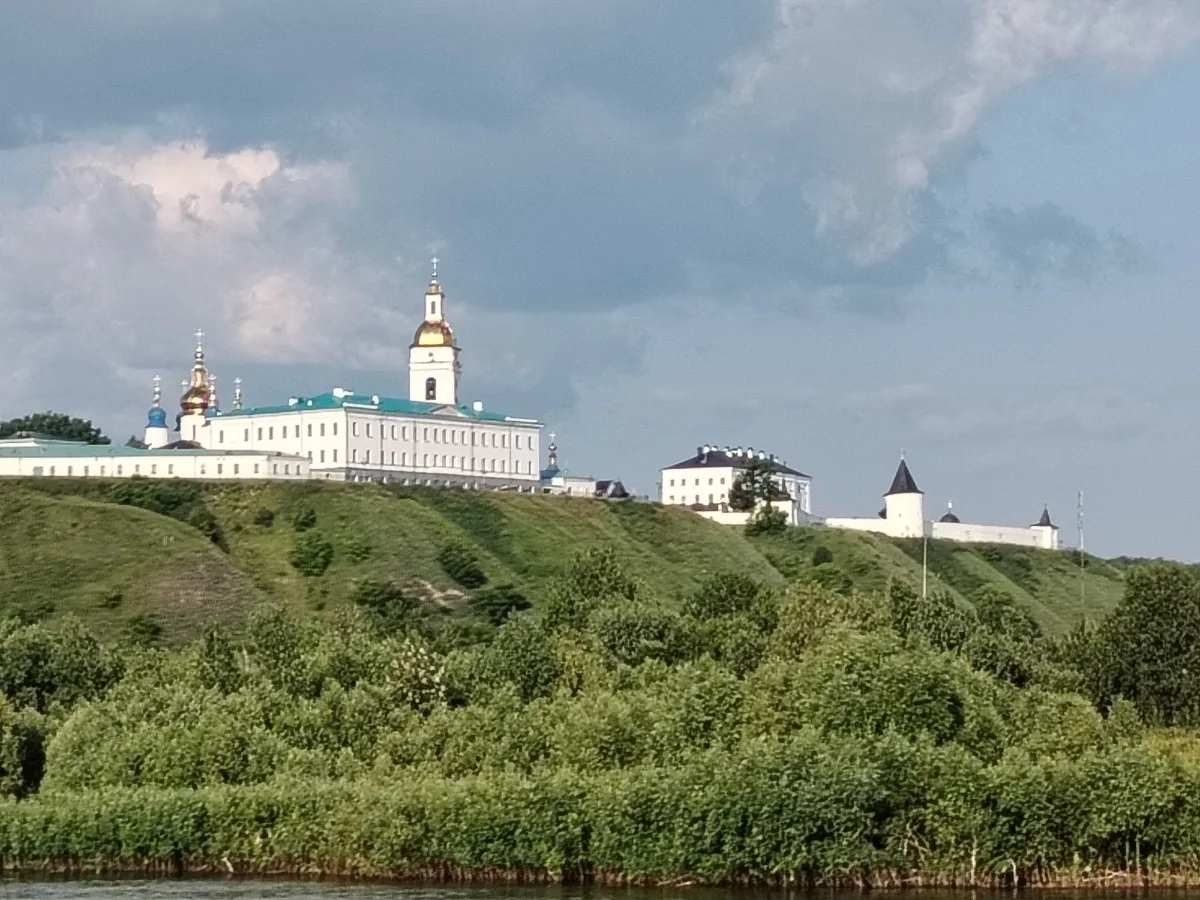 🏰 Тобольский кремль — белокаменная крепость над Иртышом
