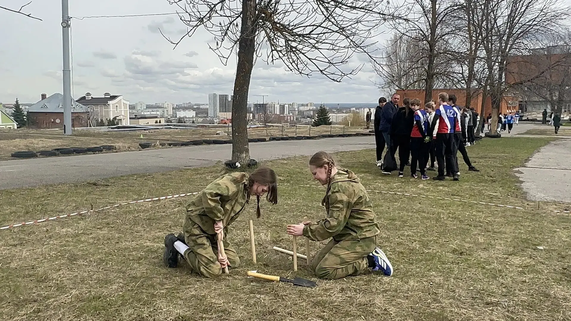 🏅 Гордость школы! 6 «Д» — в тройке сильнейших в Пензе!    С 7 по 8 апреля наша команда юнармейцев из