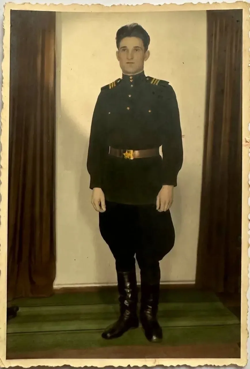 Ксения Аверьянова, ученица 3 «Б»  класса, поделилась своей историей про прадедушку.  Кирюшин Иван Фе