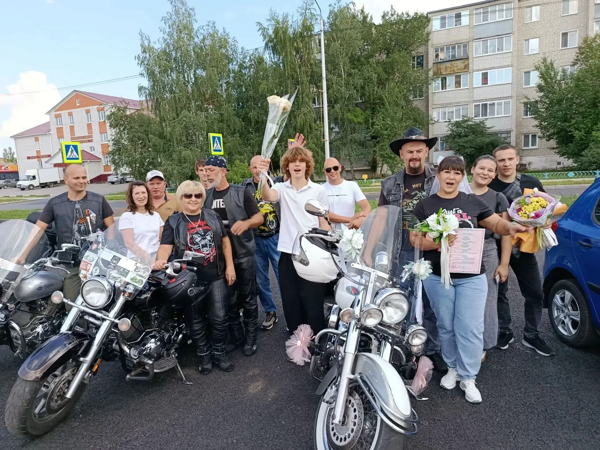 В Волоконовке состоялась настоящая байкерская свадьба!