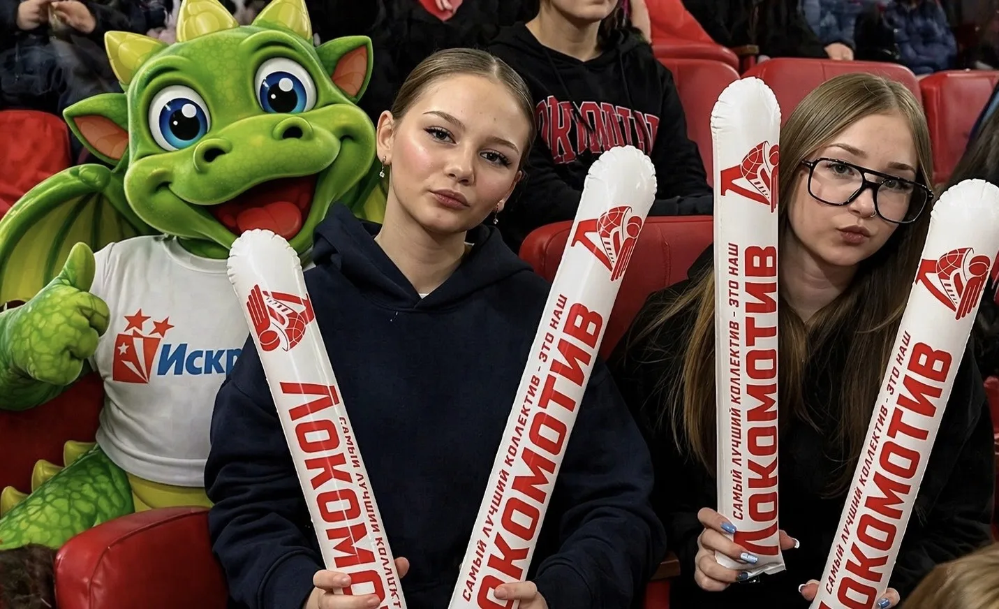 В «Искре» — настоящий хоккейный вечер 🏒