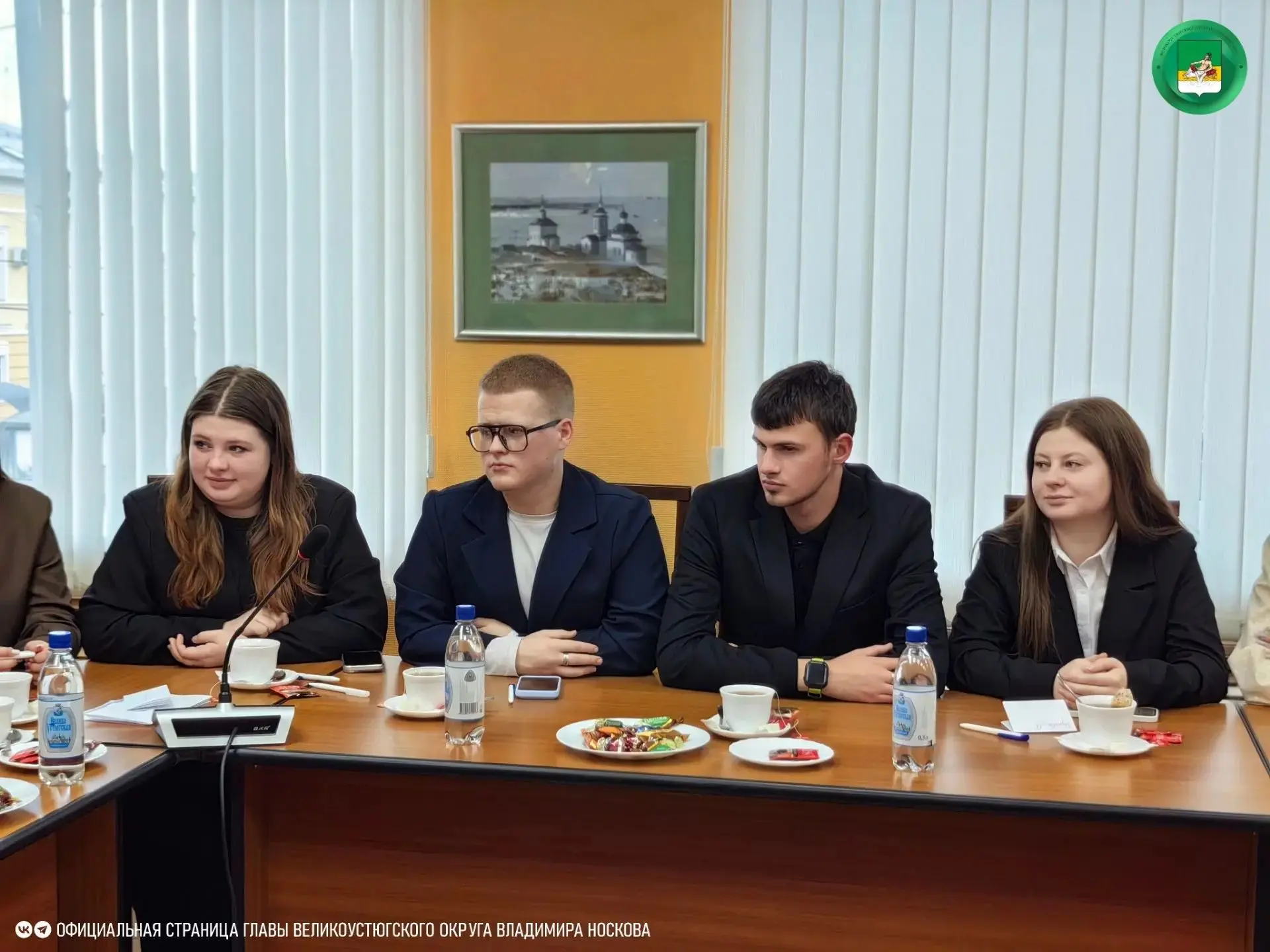 Есть люди, которые проводят с нашими детьми чуть ли не больше времени, чем мы сами. Они...