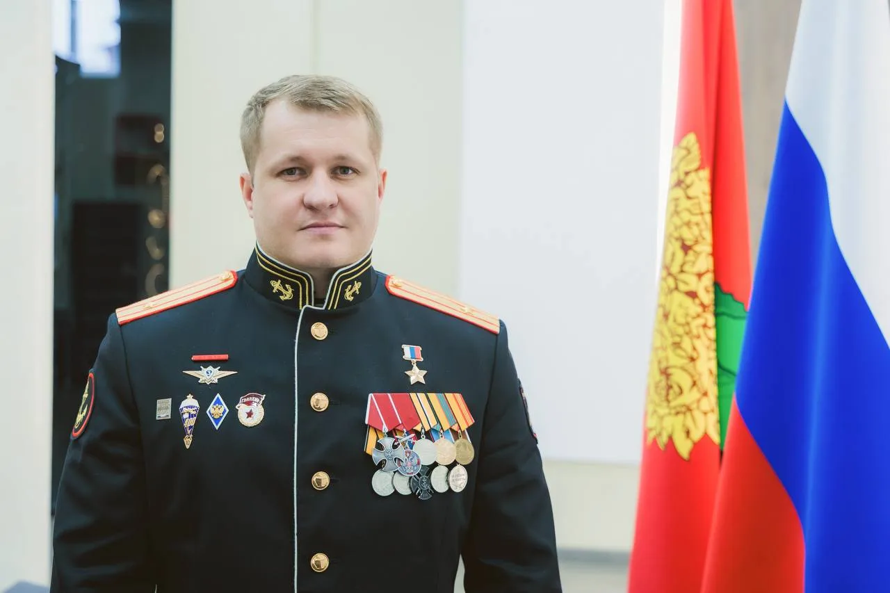Сенатором от Липецкого облсовета может стать Герой России Евгений Саввин
