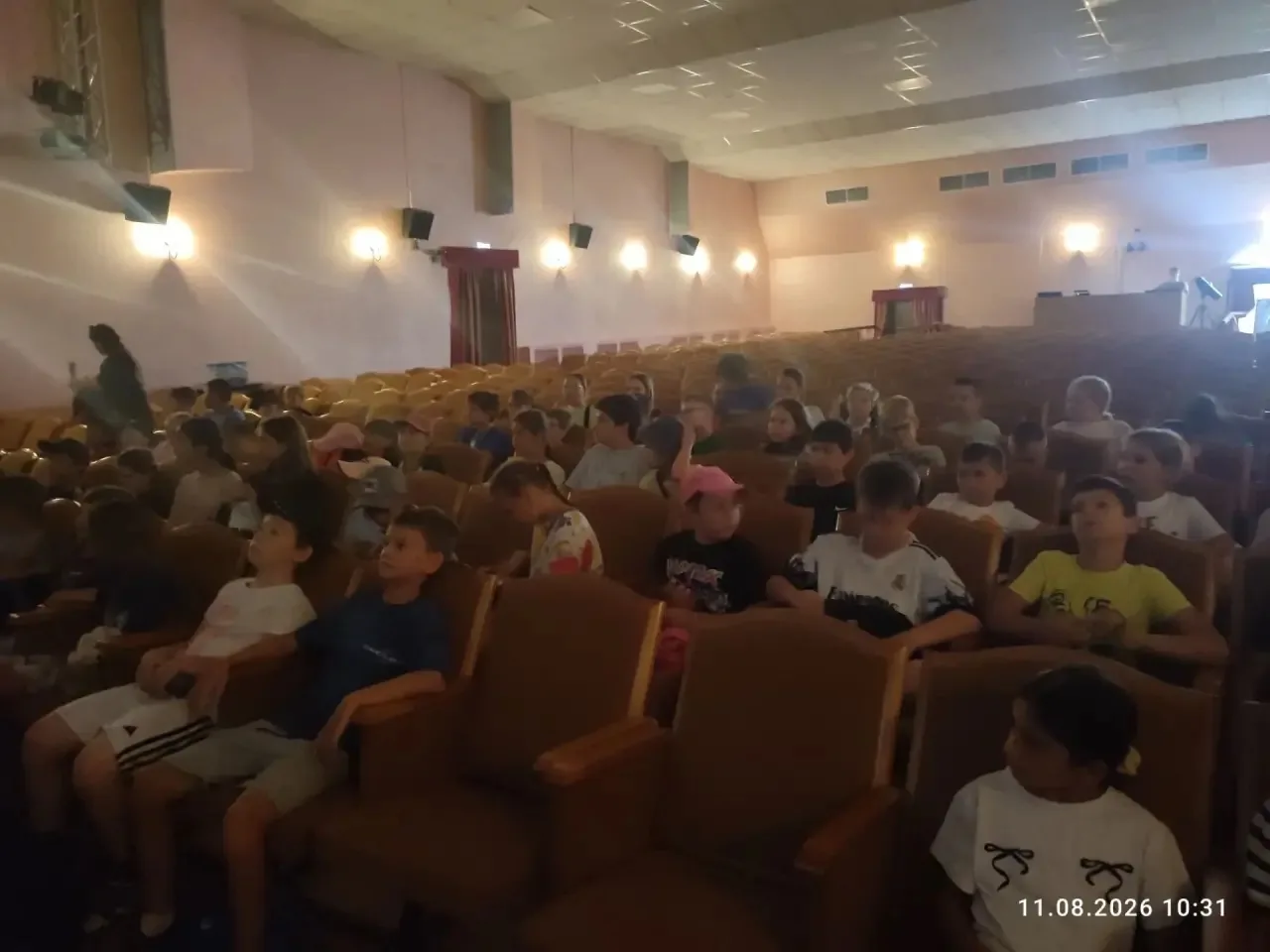 11 августа воспитанники  пришкольного оздоровительного лагеря "Радуга" посмотрели мульт...