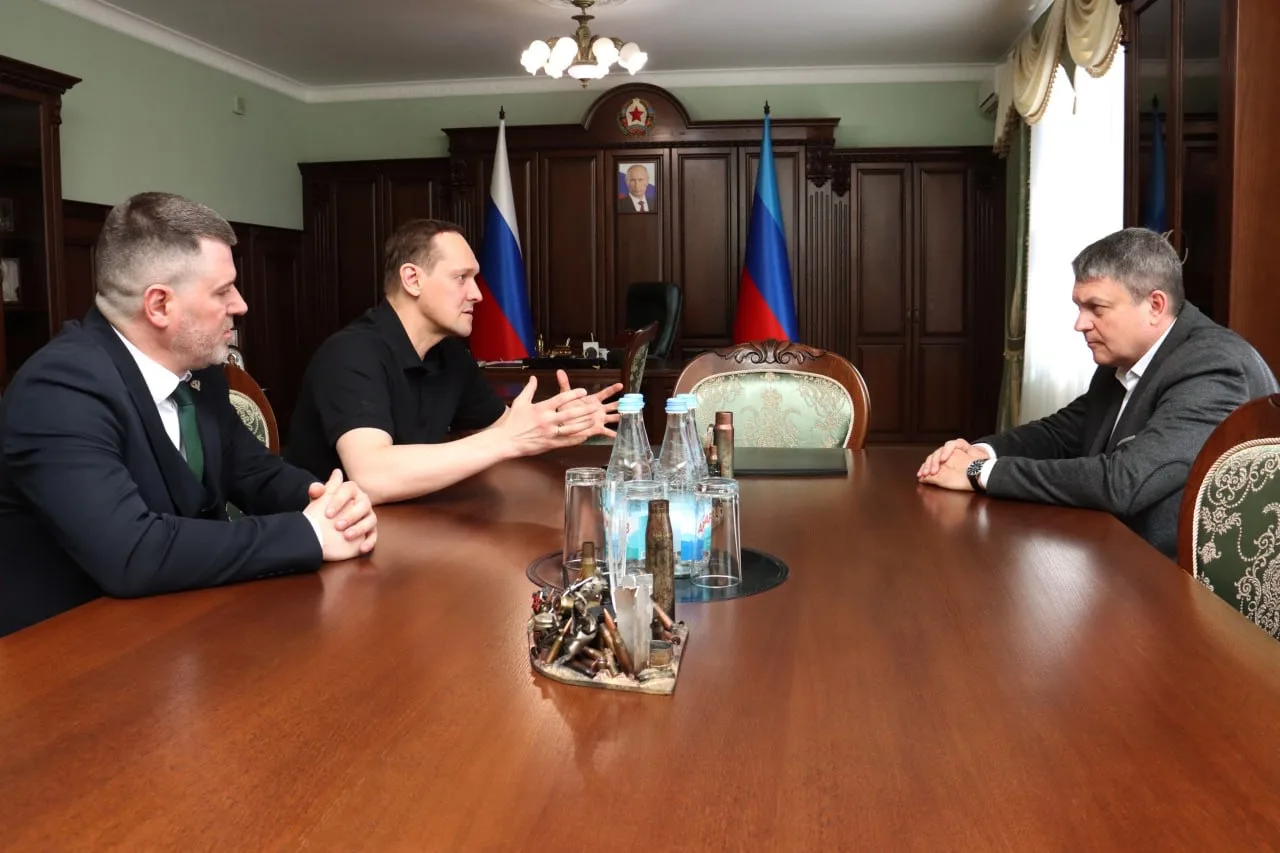 Встретился с руководителем Росреестра Олегом Скуфинским. Обсудили вопросы, которые очень волнуют наш