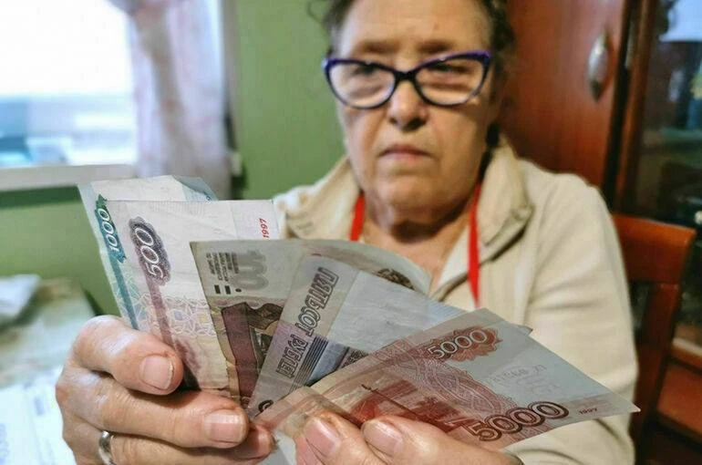💸 До 120 тысяч рублей может вырасти средняя зарплата в России к концу года