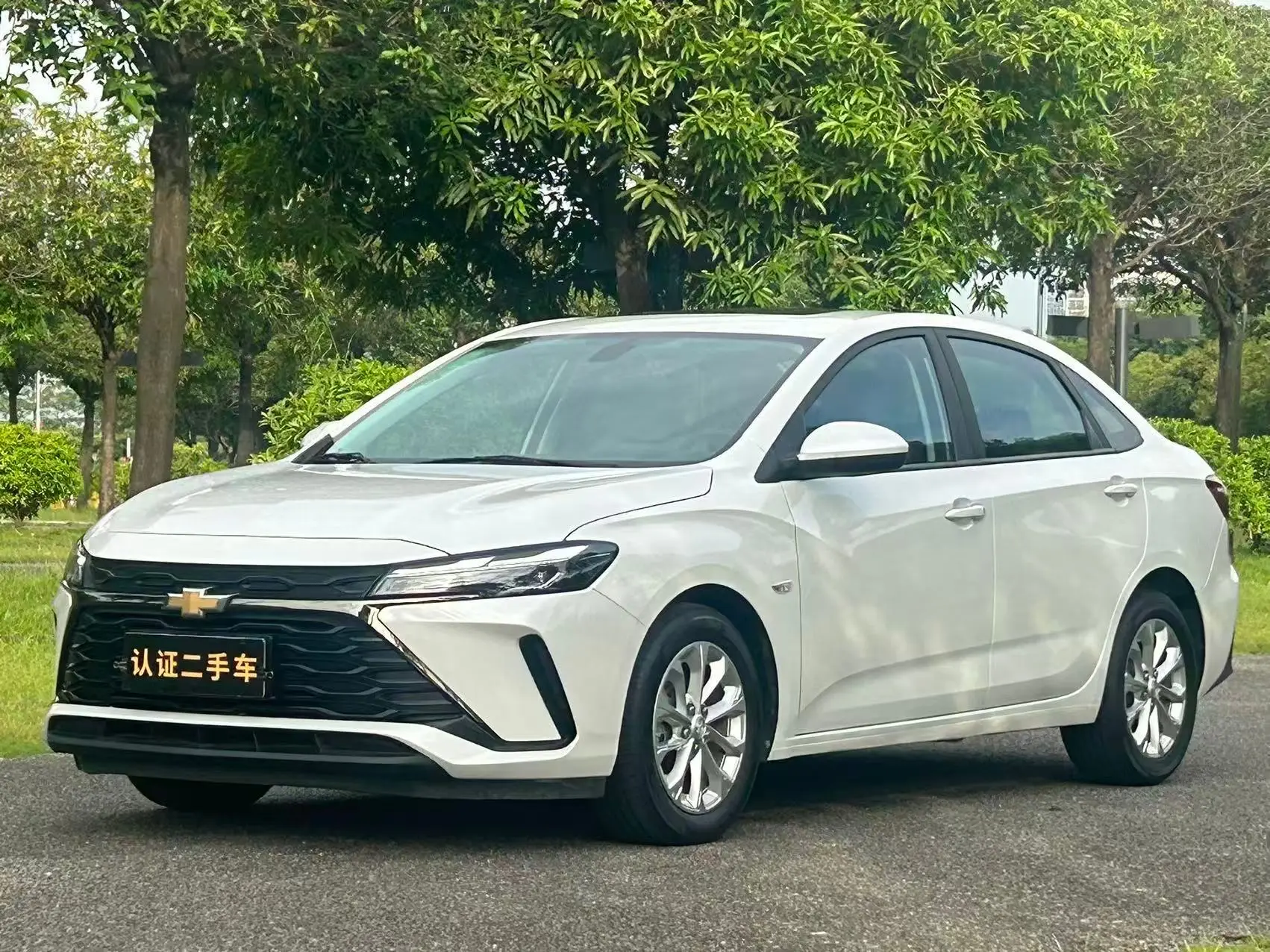 Название автомобиля Chevrolet Cruze 2024 1,5-литровый Joy Edition с двойным сцеплением