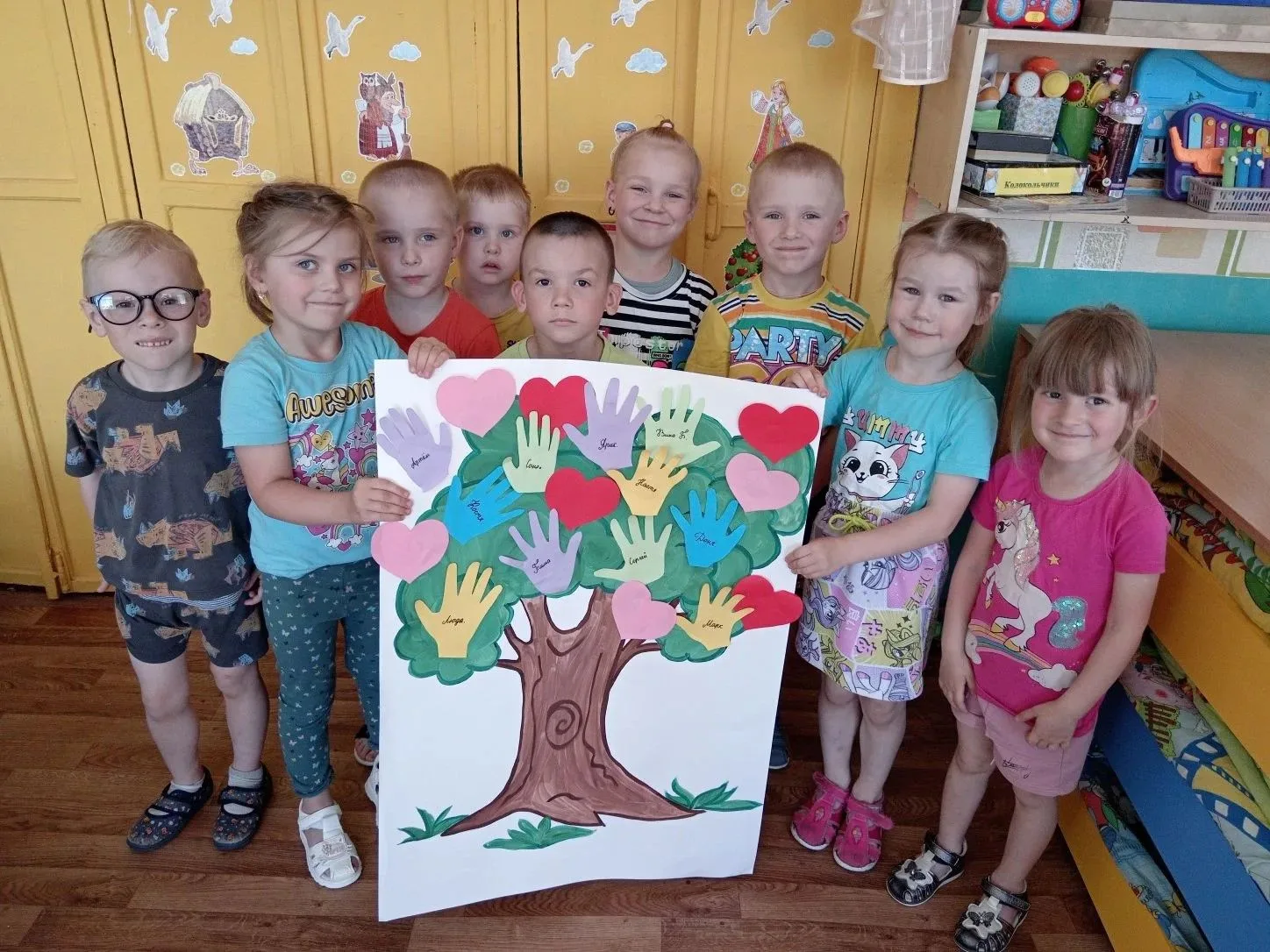 💫 Посмотрите, какую красоту создали наши малыши из 2‑й младшей группы! 
В рамках Года единства наро