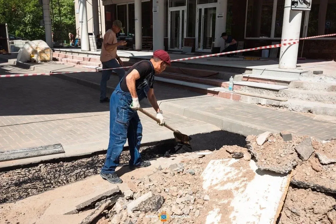 В Чебоксарах продолжается ремонт городского ЗАГСа  О ходе ремонта рассказал в своем официальном кана