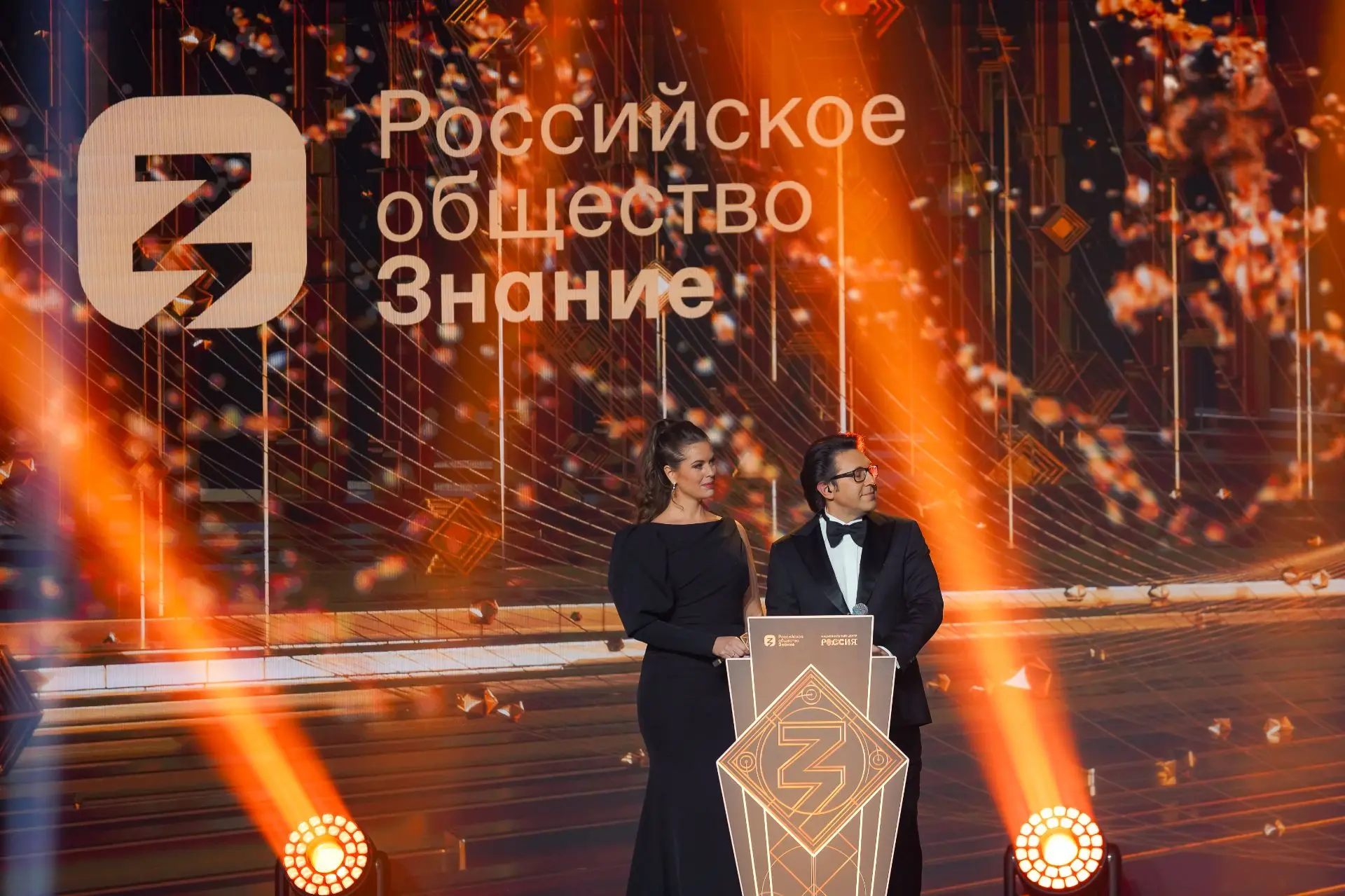 «Знание.Премия» дает фору: прием заявок на главную просветительскую награду страны прод...