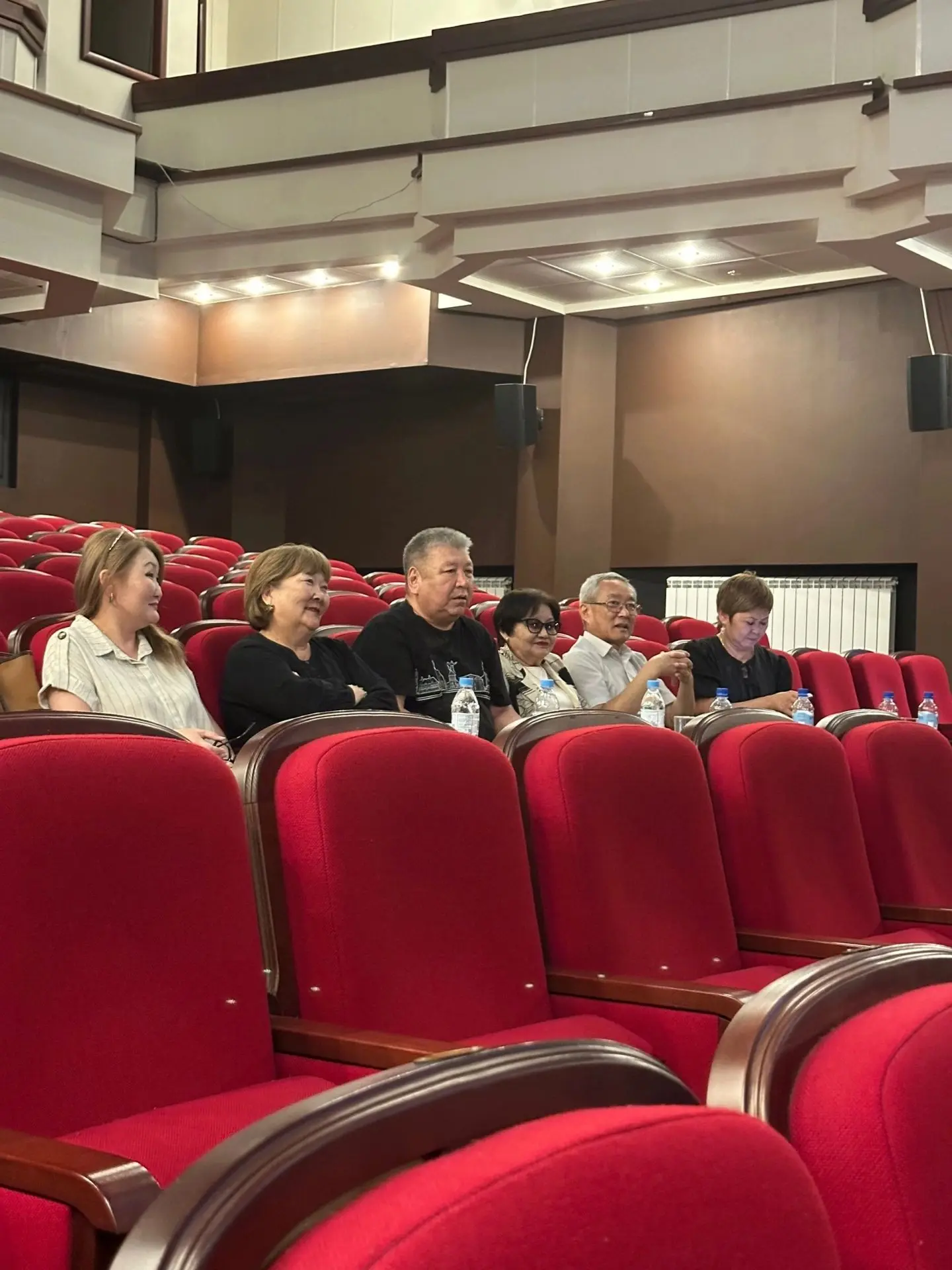 Сегодня состоялось долгожданное прослушивание абитуриентов на актерский курс в Колледж ...