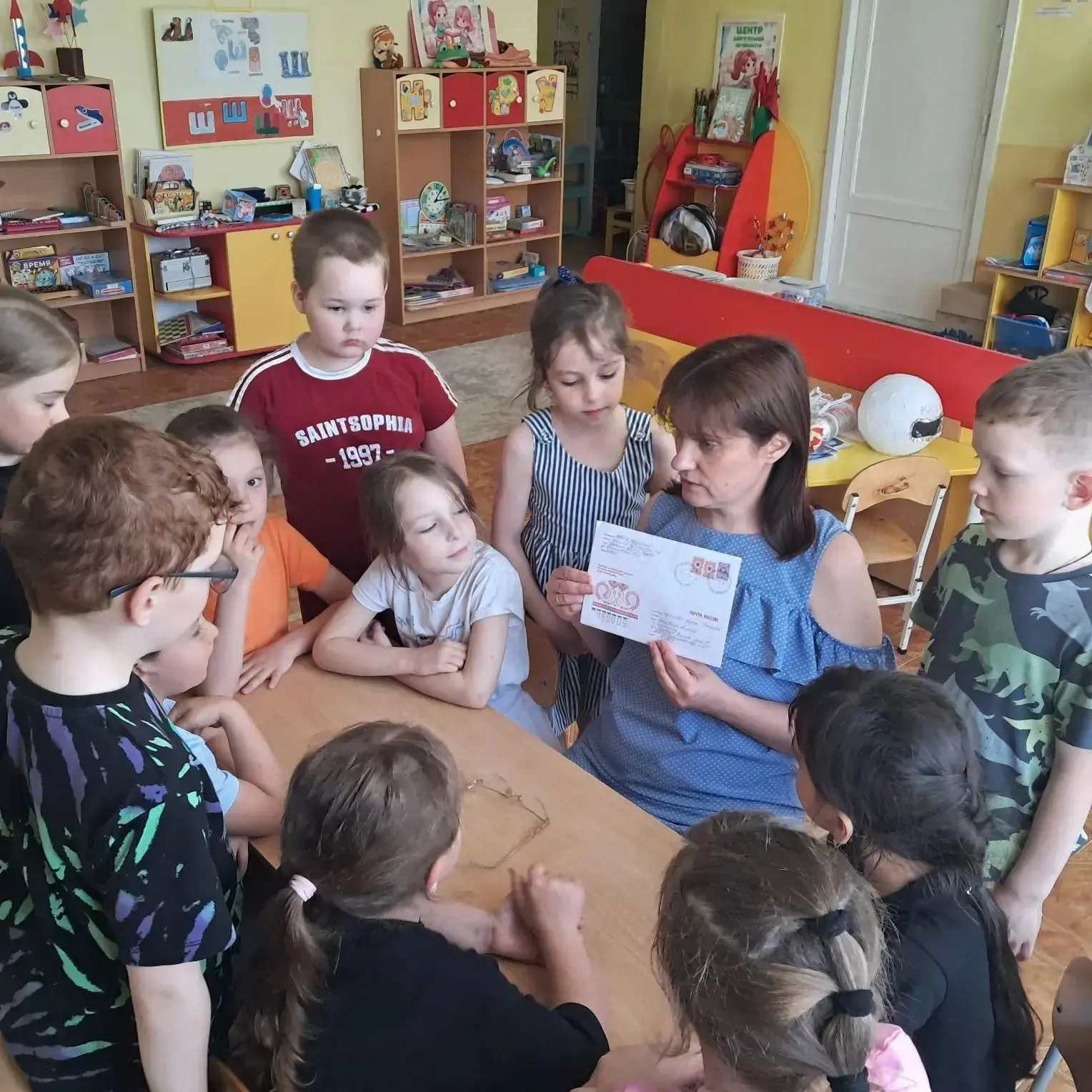 "Гномики" получили письмо от новых друзей.
Они обязательно напишут ответ в Пермский край, расскажут 