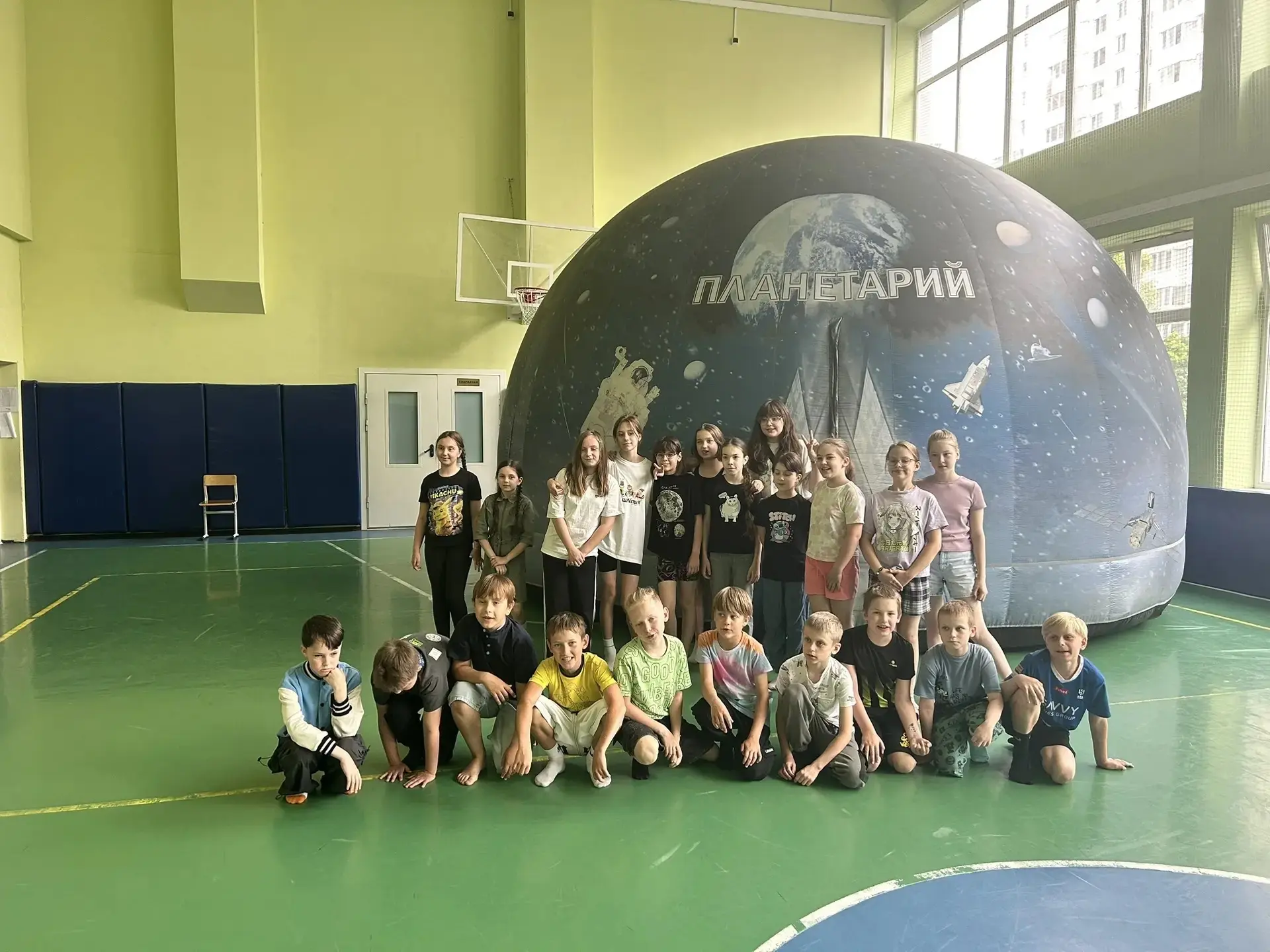 Путешествие к звёздам прямо в нашем «Дискавери»!
Сегодня у нас был по-настоящему космический день!  