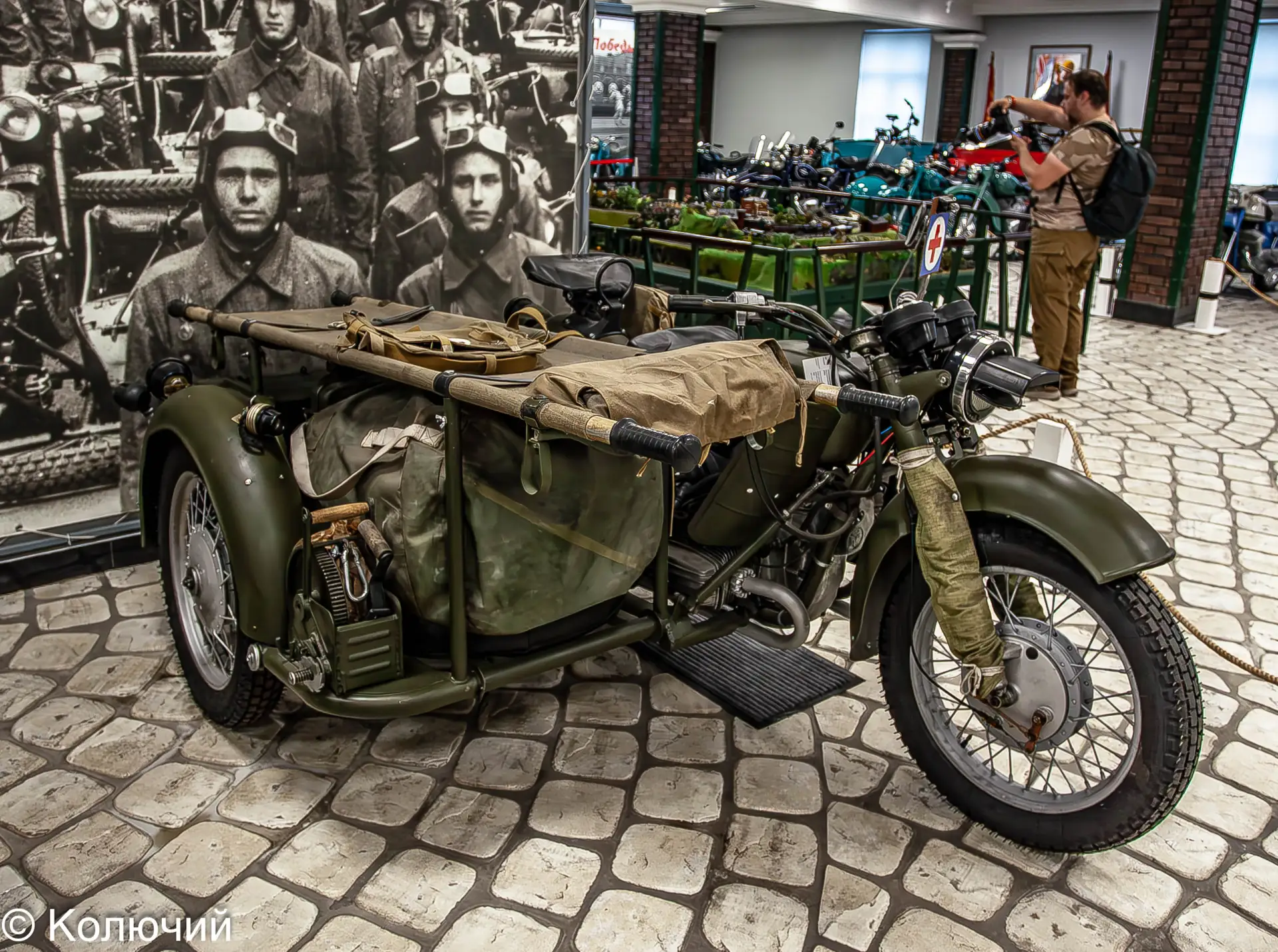 Советский военный мотоцикл МВ-750 "Днепр"  Санитарный вариант (1964)