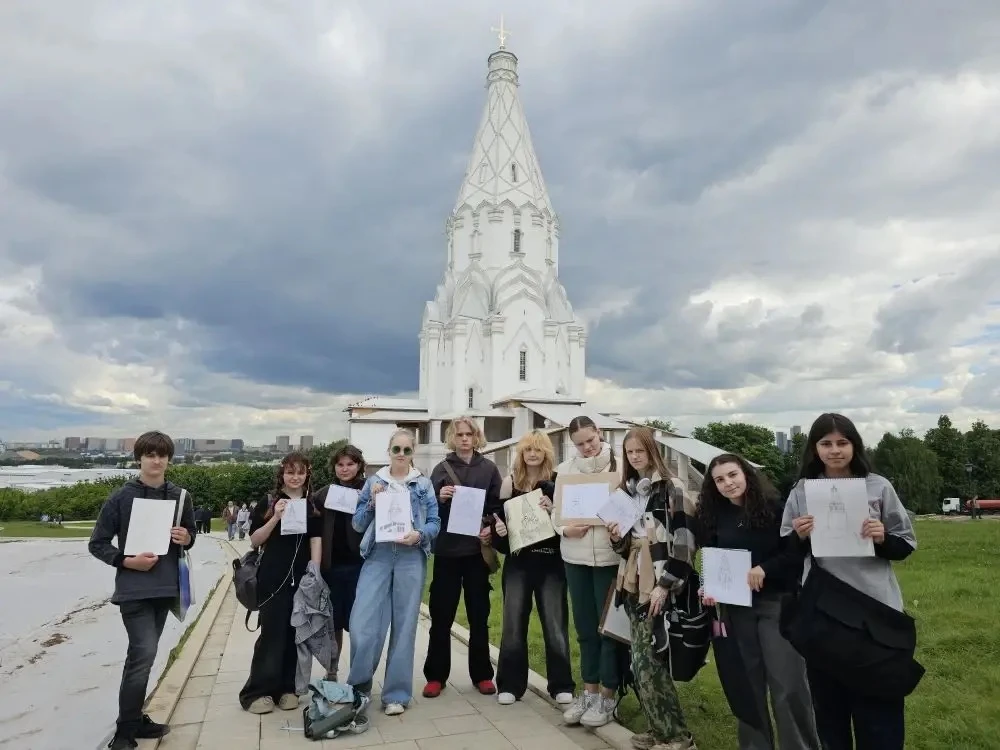 Завершающий пленэр направления "Архитектура" в этом учебном году проходил в Коломенском...