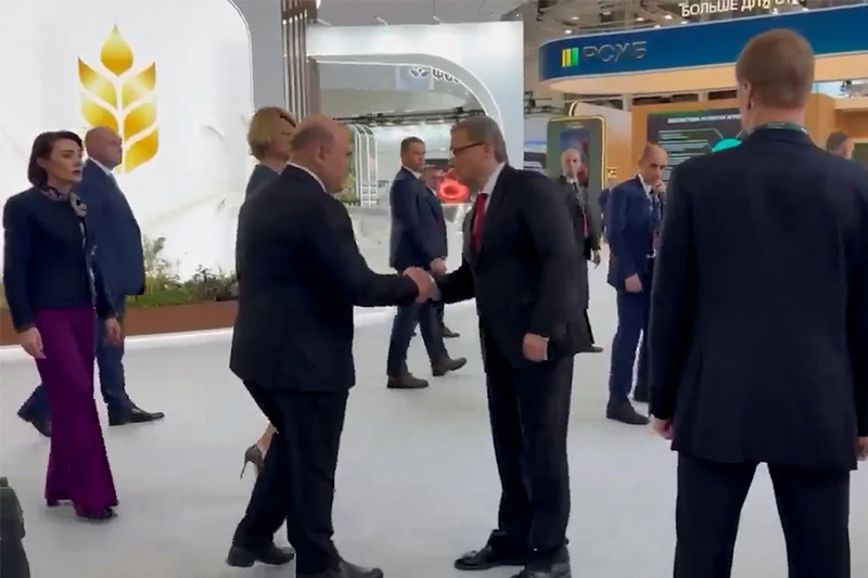 Михаил Мишустин посетил стенд Вологодской области на агровыставке в Москве