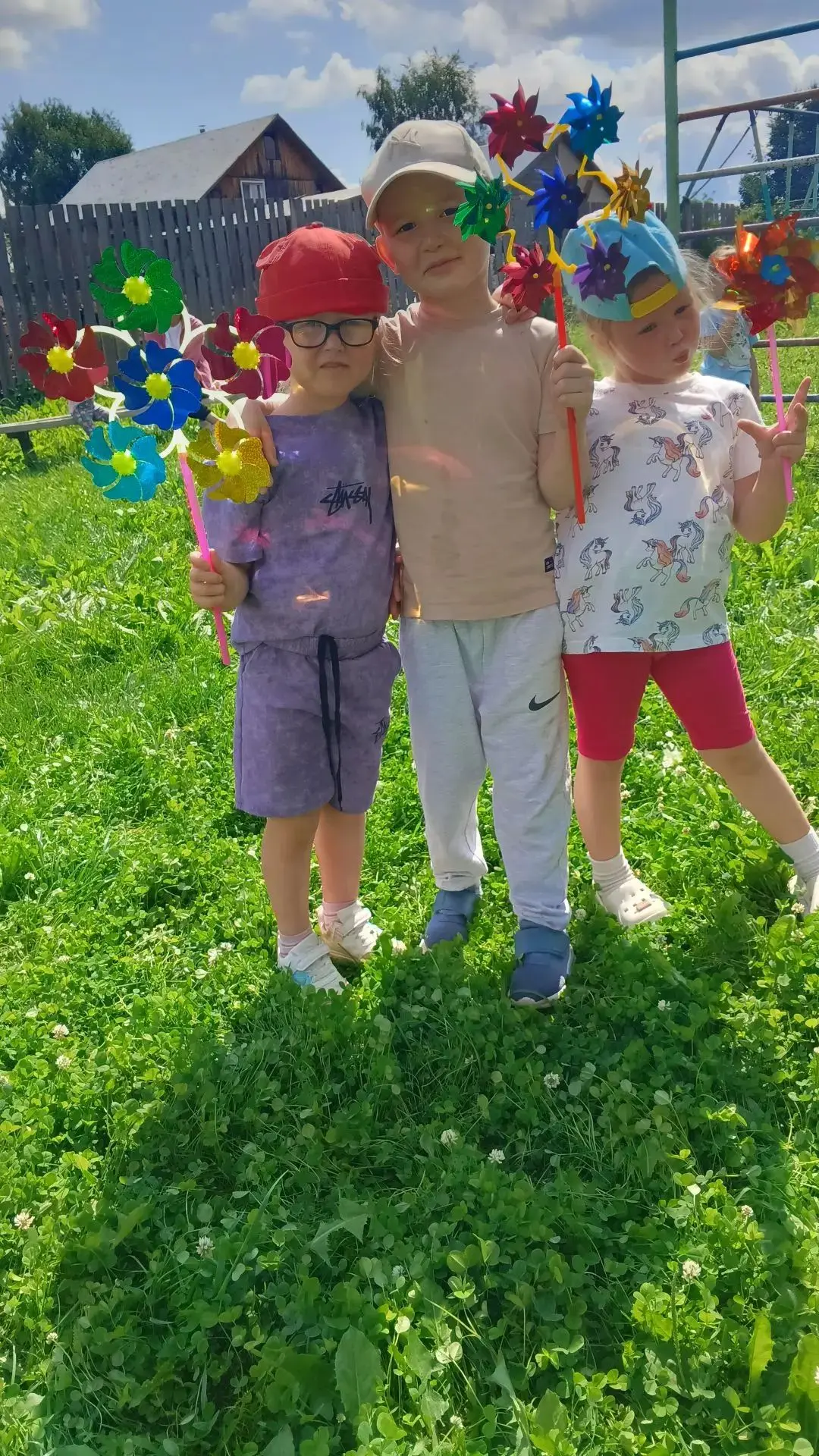 Сегодня в группе «Одуванчики» прошёл День ветра!
Ребята познакомились с таинственным Невидимкой. Отг