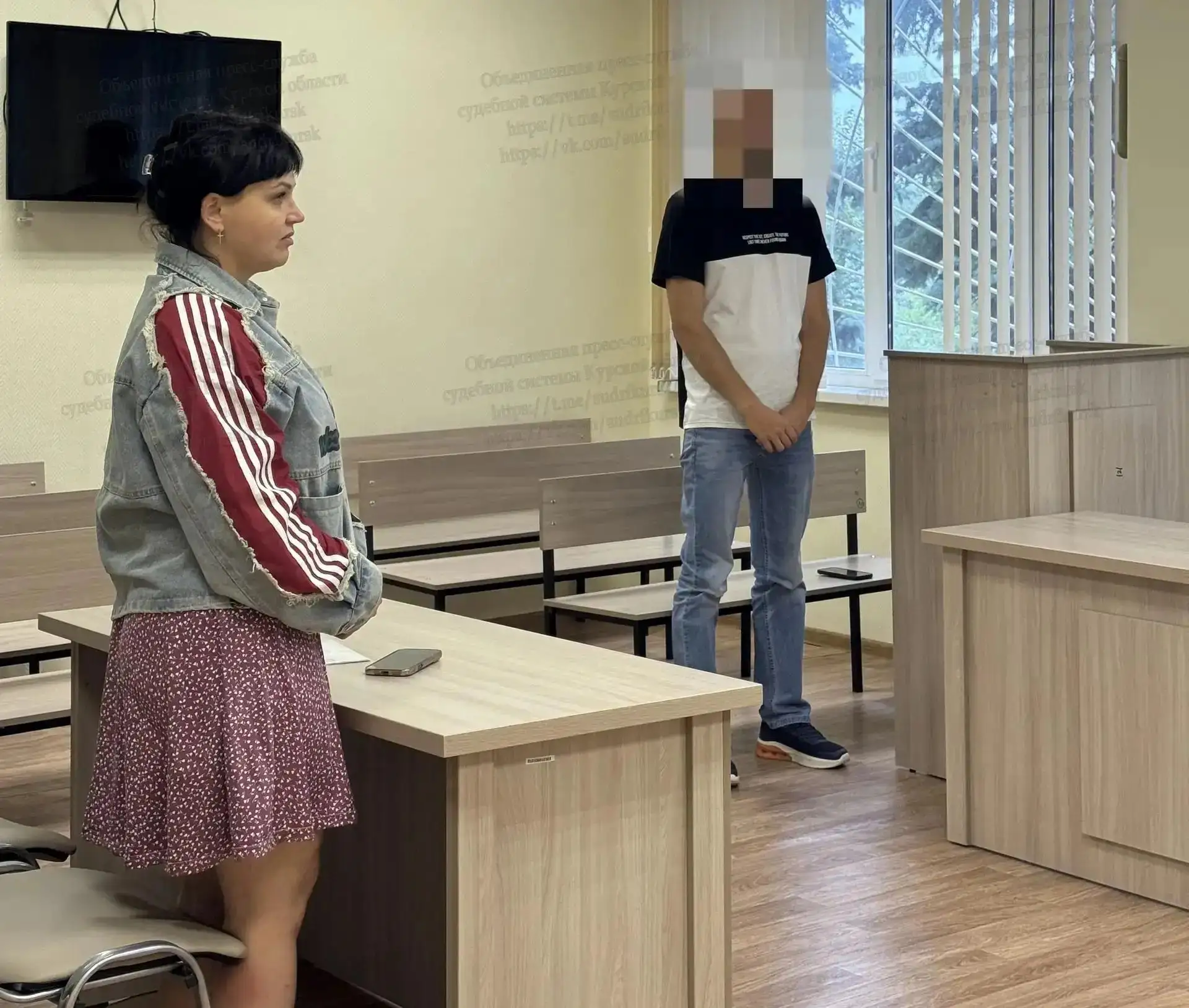 Рыльским районным судом рассмотрено уголовное дело о применении насилия, совершенного женщиной в отн