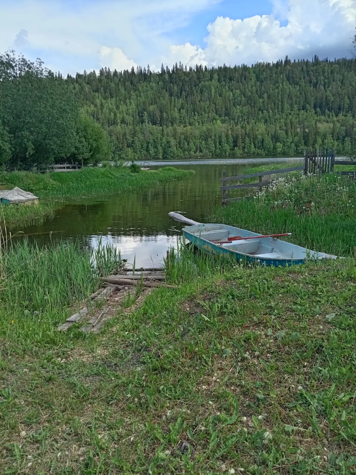 Сдаётся дом у речки, цена 8 т  Караидельский р Дер Новоселка тел 89373644410